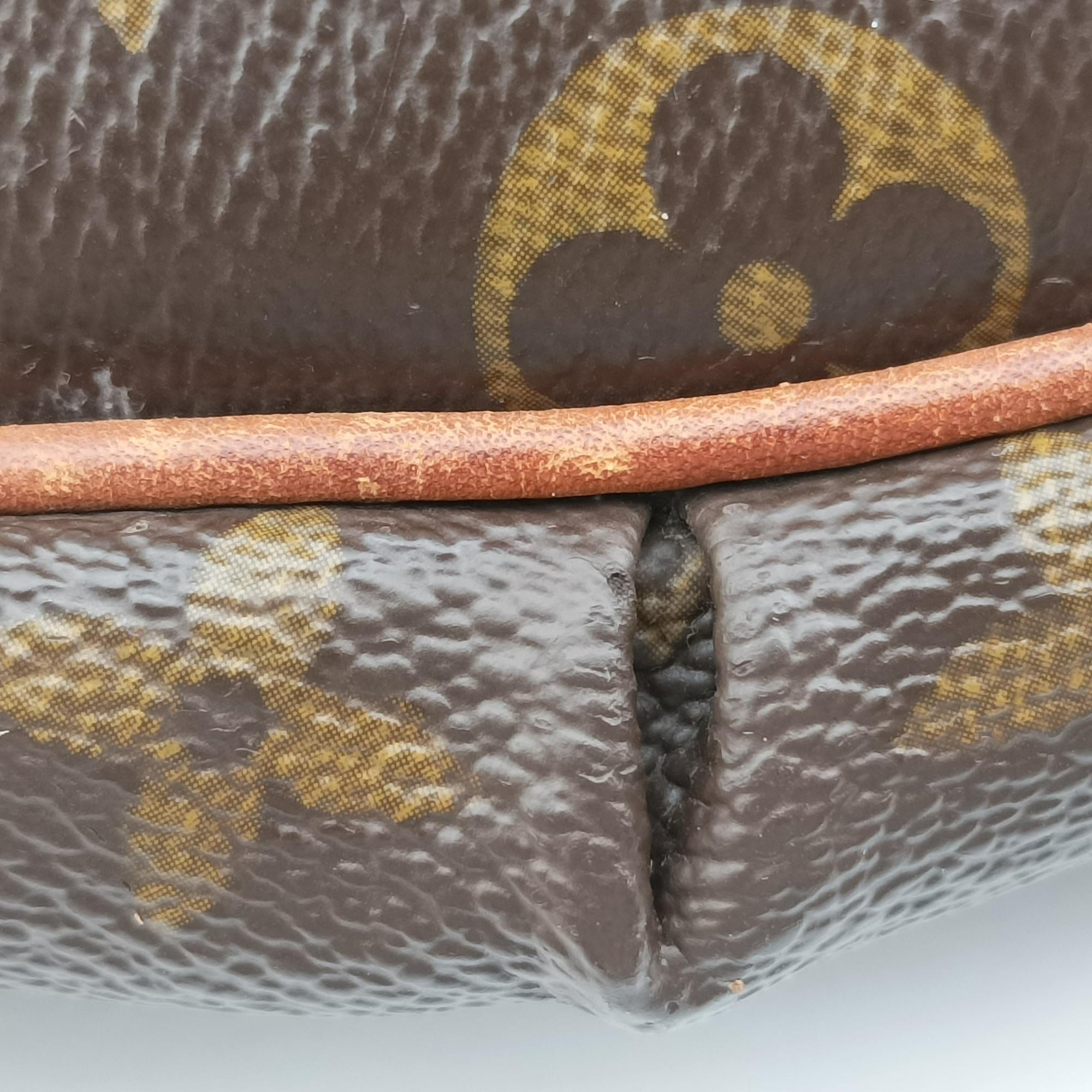 TULUM GM Brown Monogram Canvas M40075 MB2067トゥラムGM モノグラム/ブラウン モノグラムキャンバス M40075 MB2067