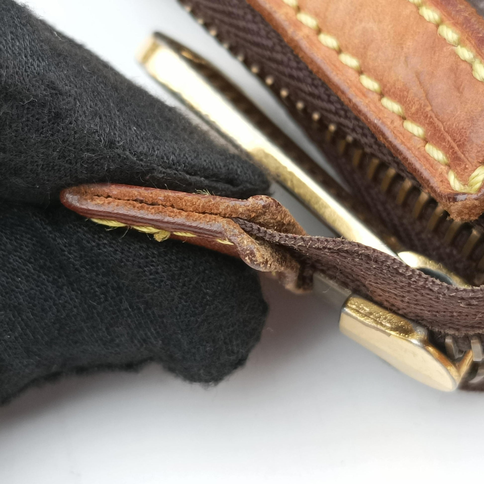 TULUM GM Brown Monogram Canvas M40075 MB2067トゥラムGM モノグラム/ブラウン モノグラムキャンバス M40075 MB2067