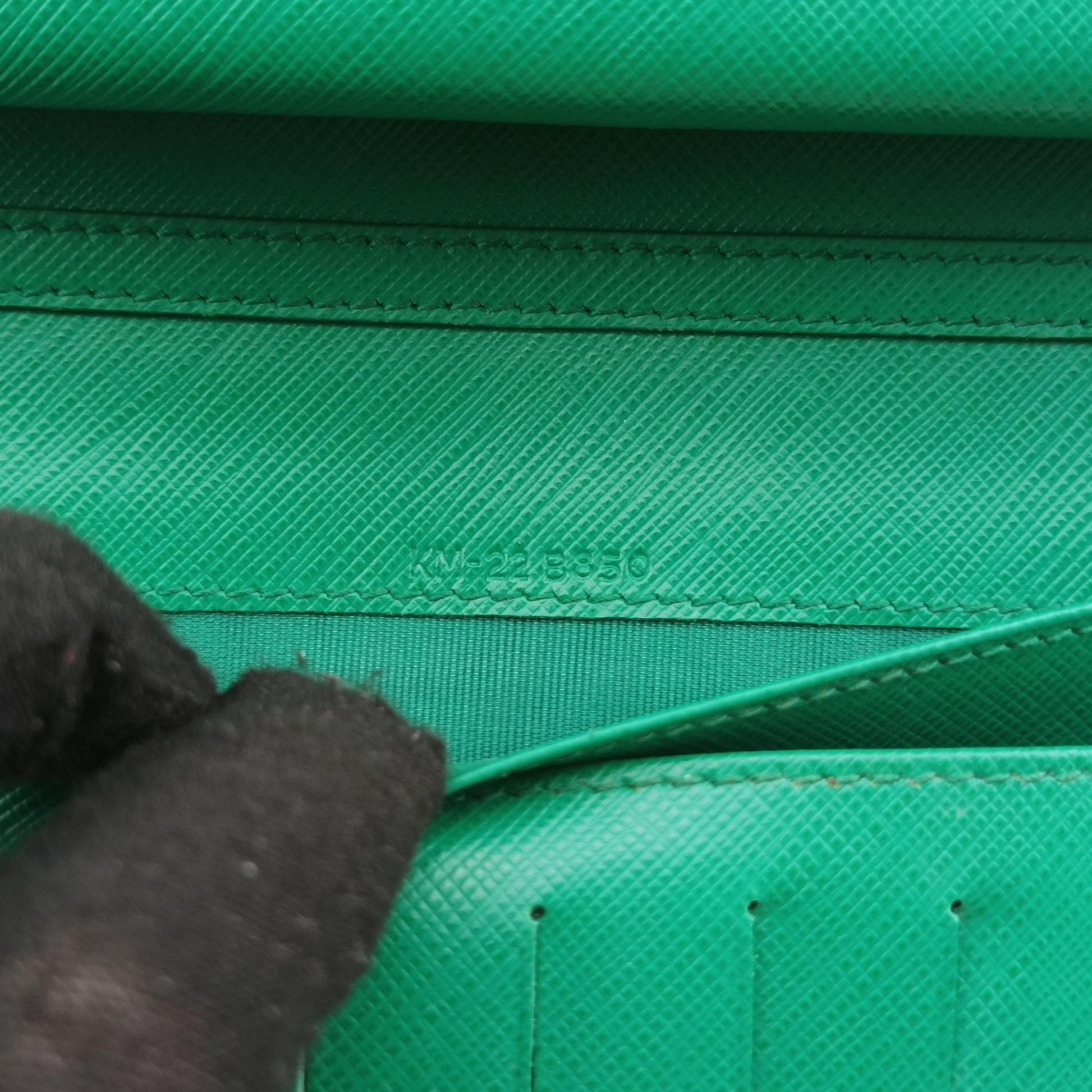 Ginny Vara Green Leather KM-22 B850ジニー ヴァラ グリーン レザー KM-22 B850