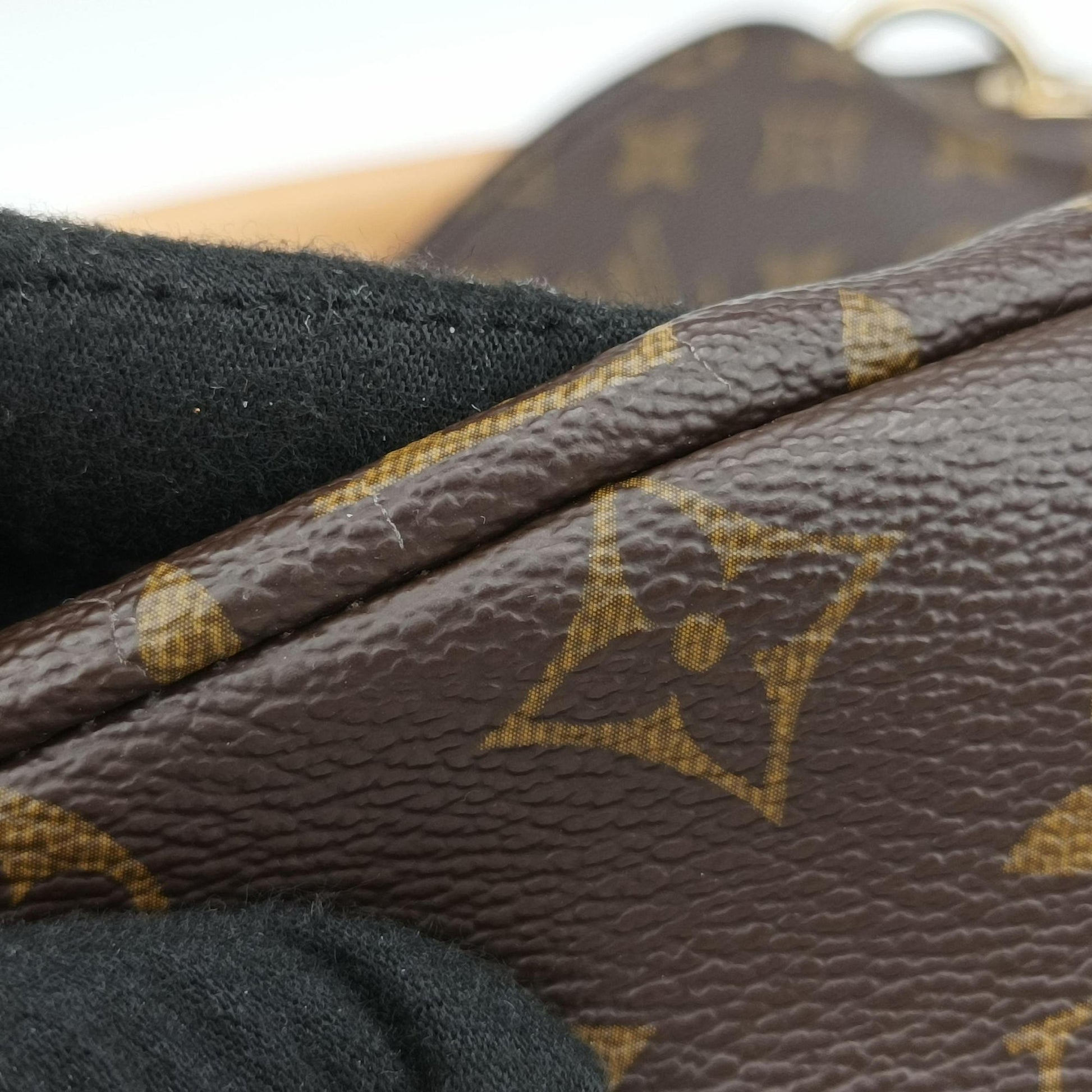 ARTSY GM Brown Monogram Canvas M40259 AR5009アーツィーGM モノグラム/ブラウン モノグラムキャンバス M40259 AR5009