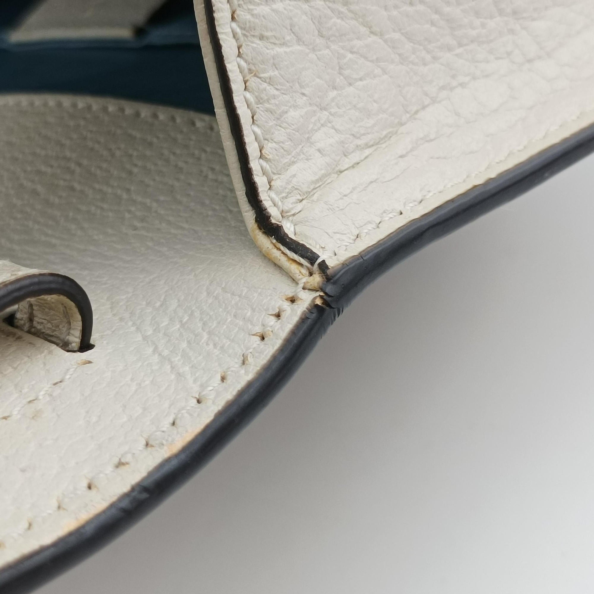 Sylvie White Leather 470270 A026707900シルヴィ ホワイト レザー 470270 A026707900
