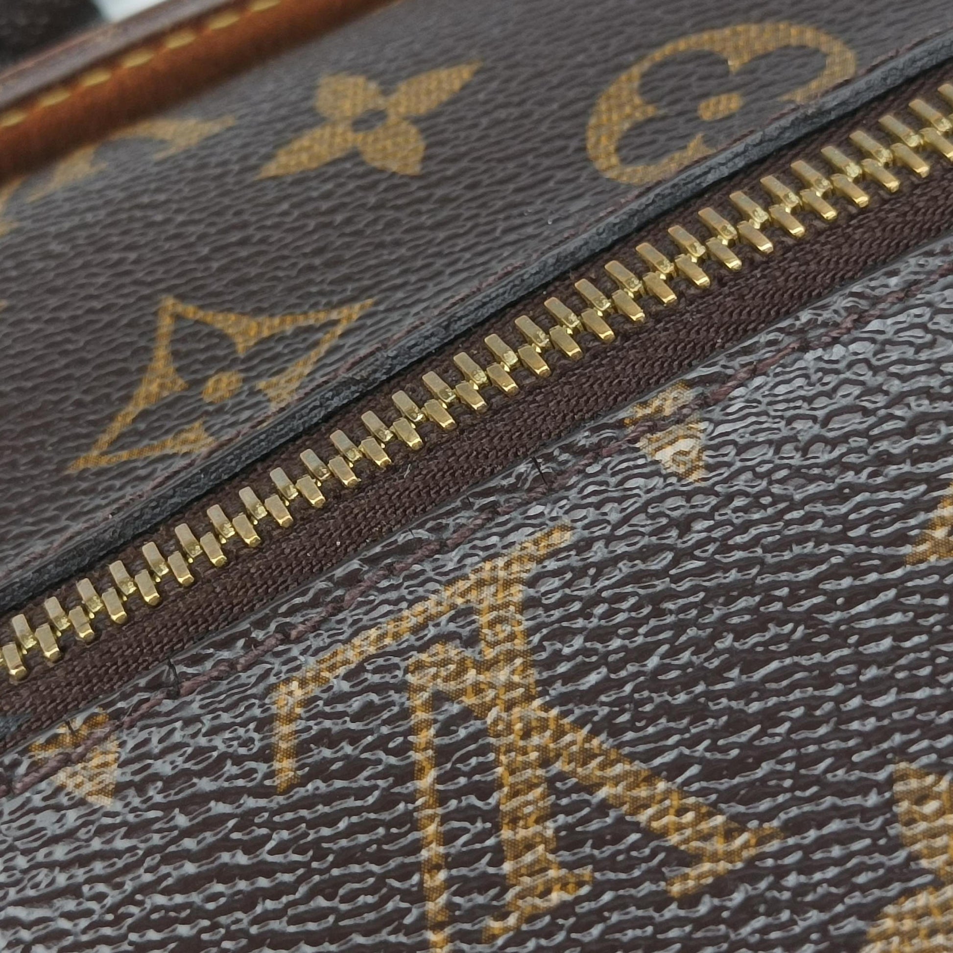Pochette Metis MM Brown Monogram Canvas M44875 DU4195ポシェットメティスMM モノグラム/ブラウン モノグラムキャンバス M44875 DU4195