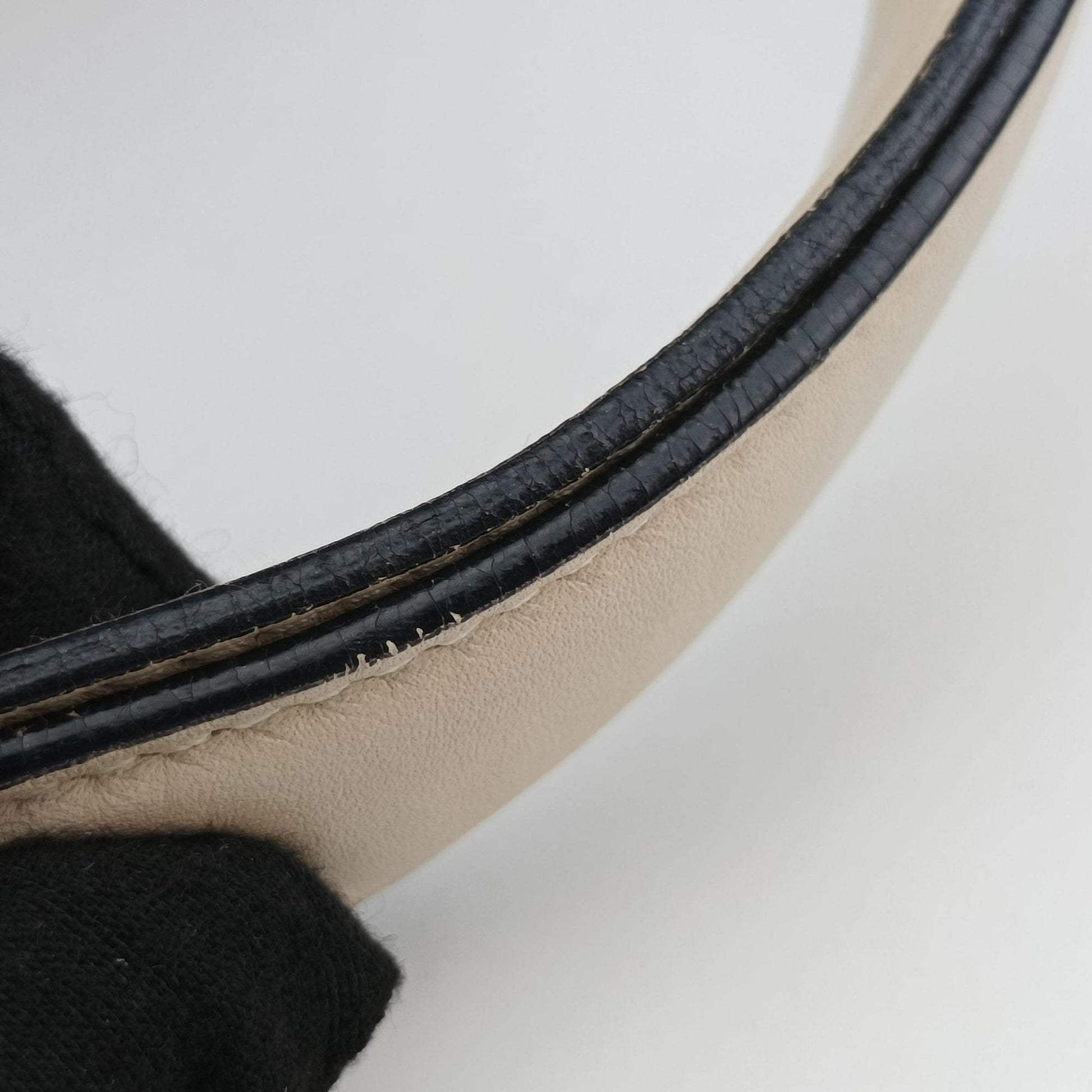 Isabella Rossellini ivory Leather AX.L10.33244イザベラ ロッセリーニ アイボリー レザー AX.L10.33244