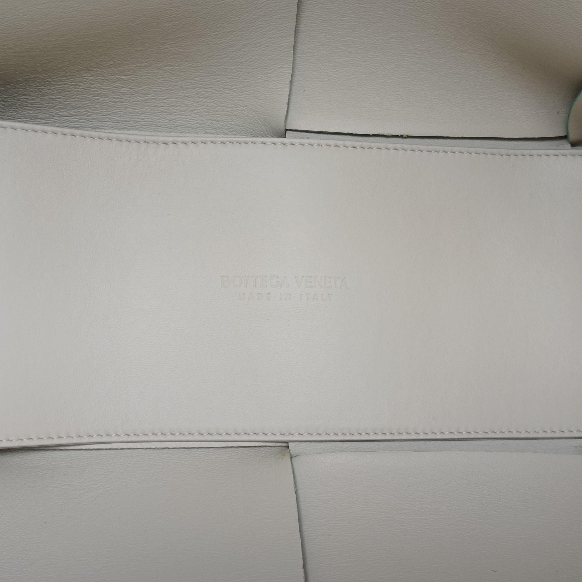 THE ARCO Tote Blue lambskin B09087247V IC Chipザ アルコ トート ブルー ラムスキン B09087247V ICチップ