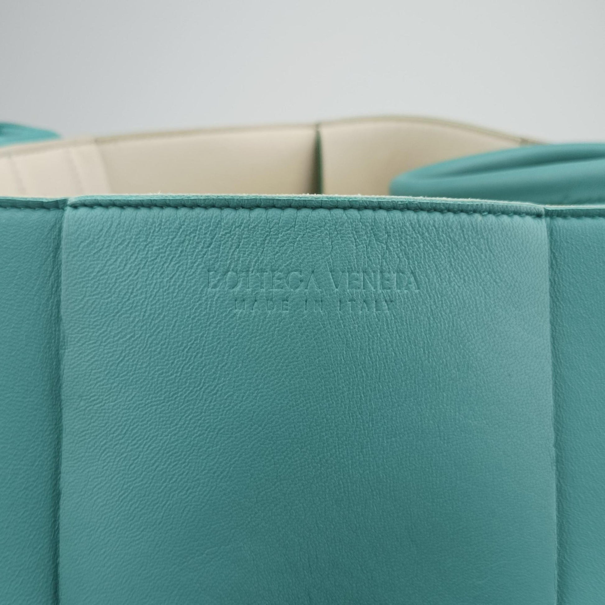 THE ARCO Tote Blue lambskin B09087247V IC Chipザ アルコ トート ブルー ラムスキン B09087247V ICチップ