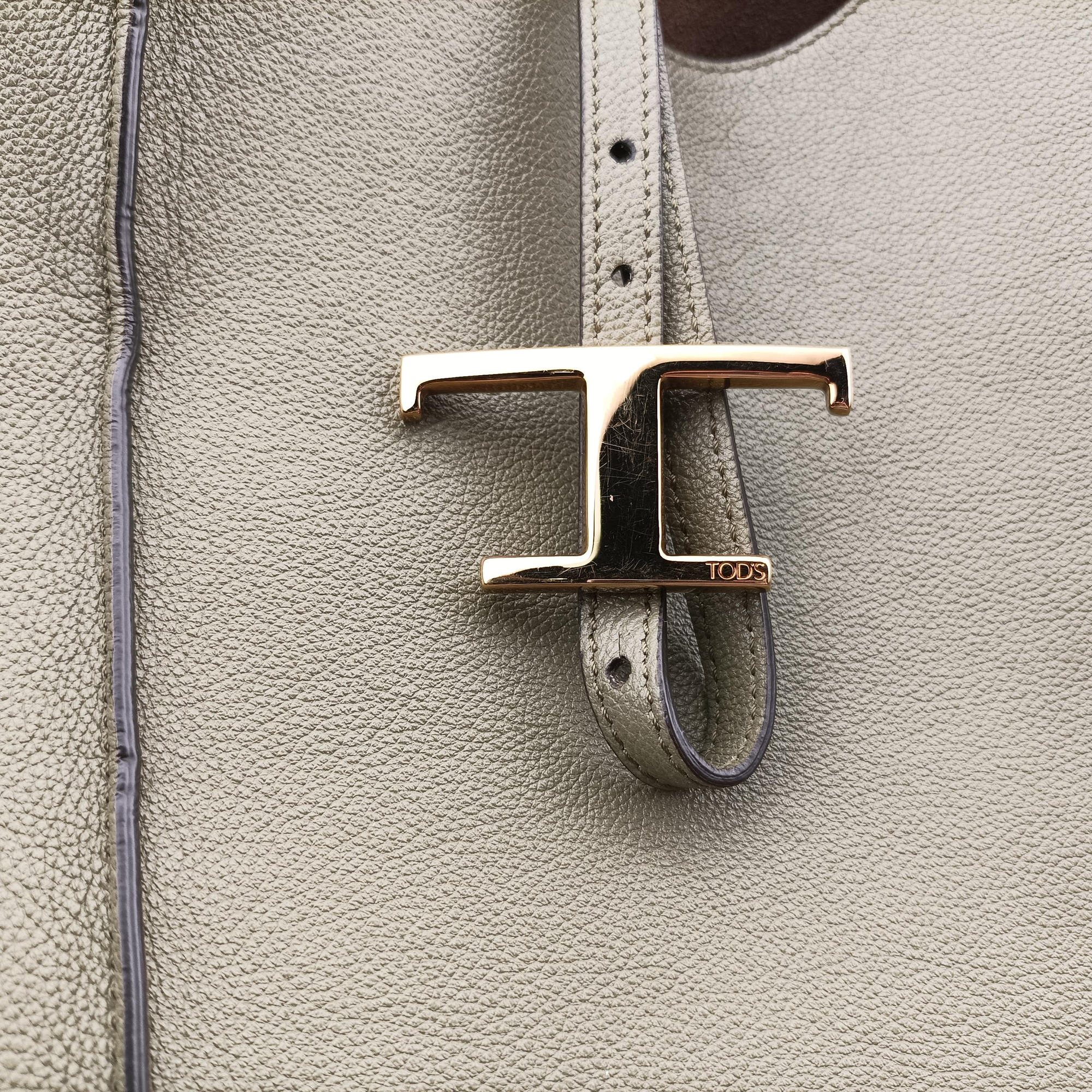 T Timeless Green Leather V047T タイムレス グリーン レザー V047