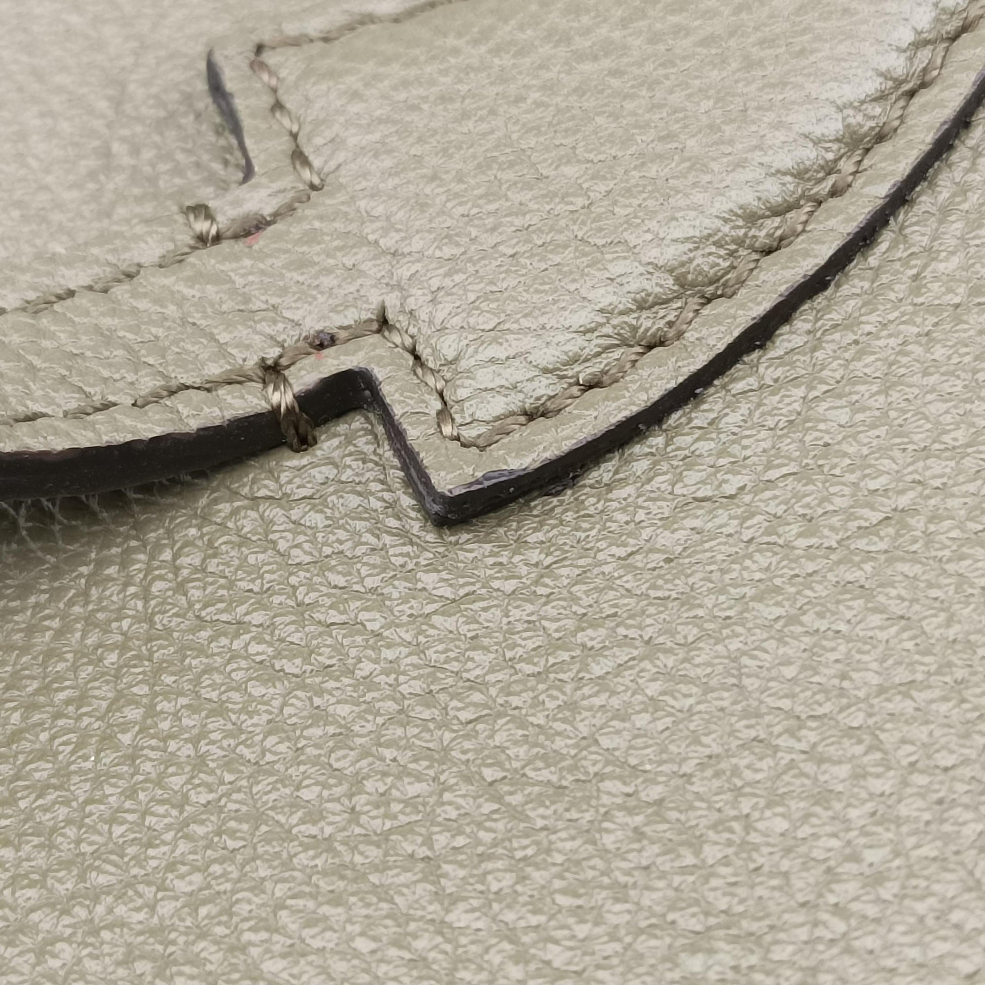 T Timeless Green Leather V047T タイムレス グリーン レザー V047