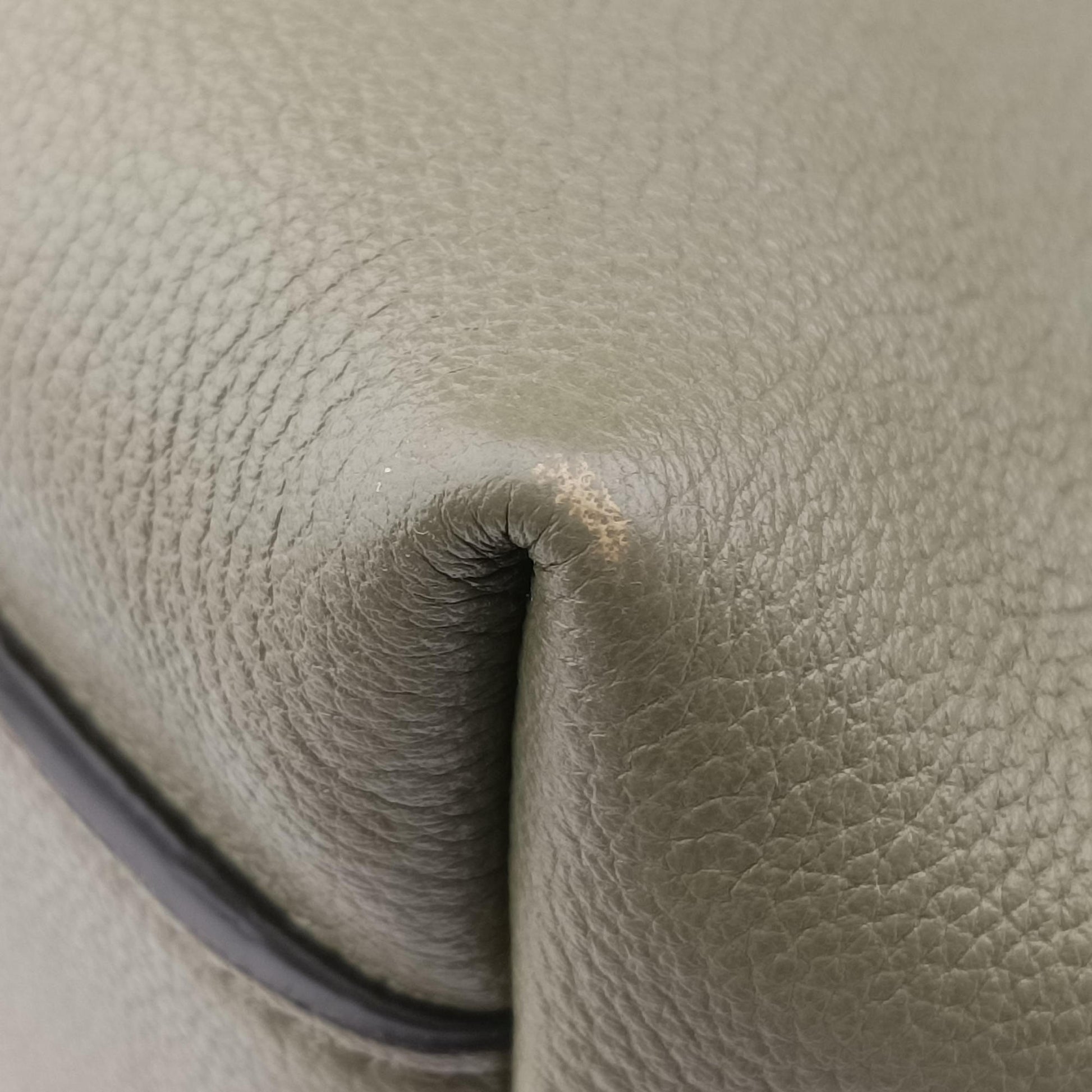 T Timeless Green Leather V047T タイムレス グリーン レザー V047
