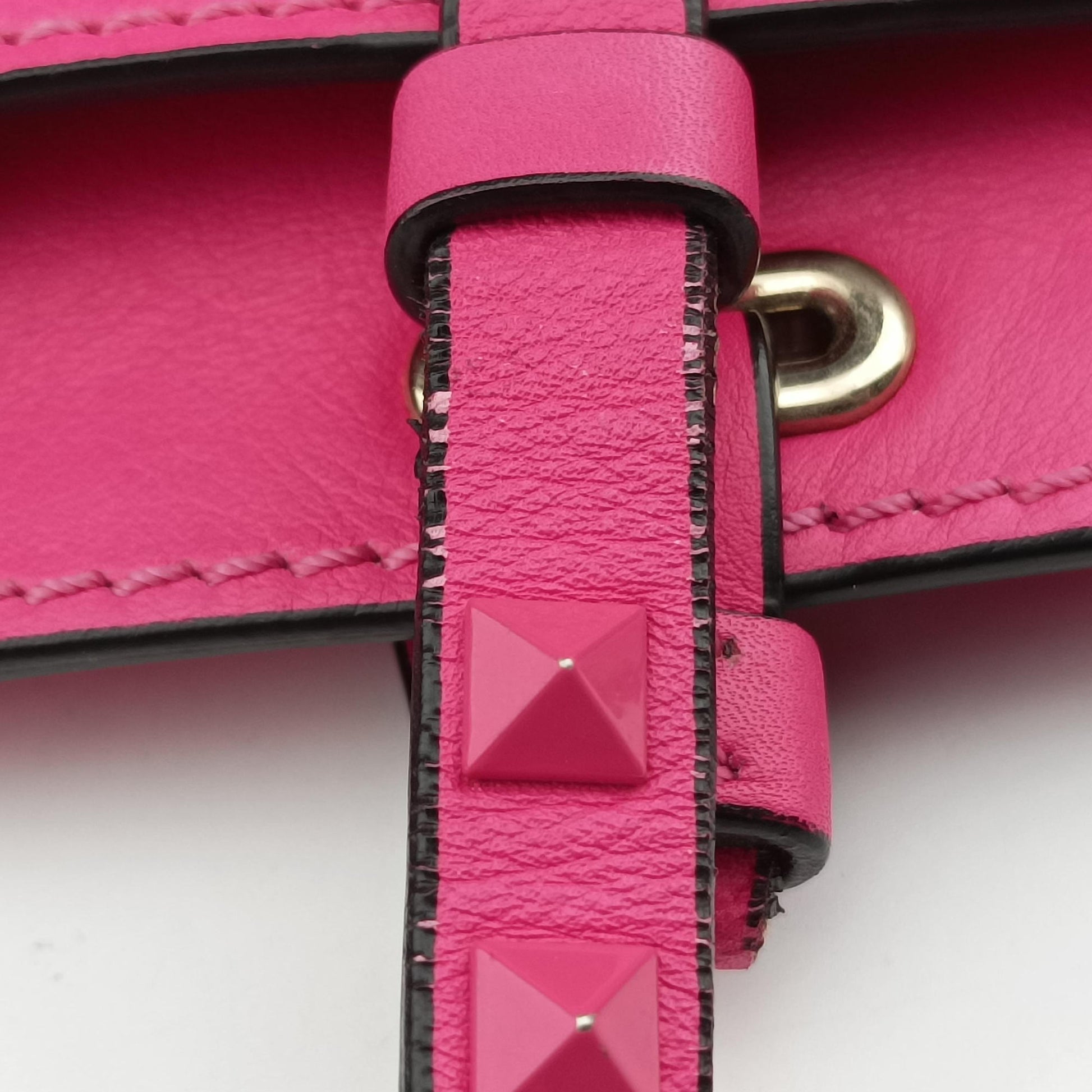 Rockstud Rose Leather Lot number unknownロックスタッズ ローズ レッド レザー 製番不明