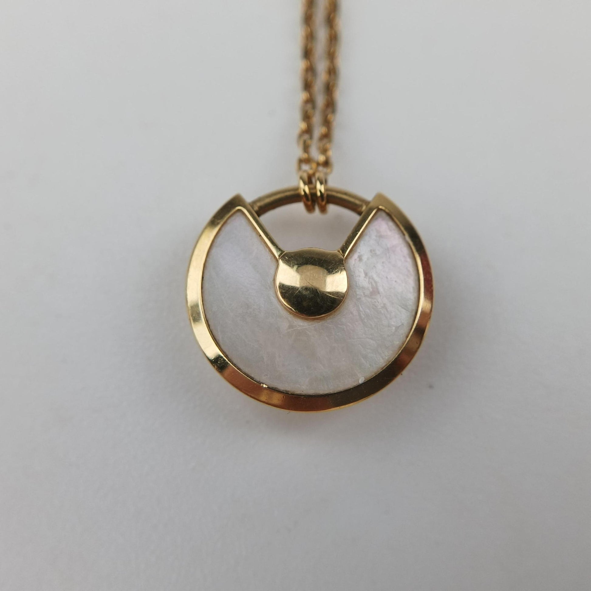 Amulette de Cartier Gold×White AU750 B3047100 AYJ317カルティエ アミュレット ゴールド×ホワイト AU750 B3047100 AYJ317