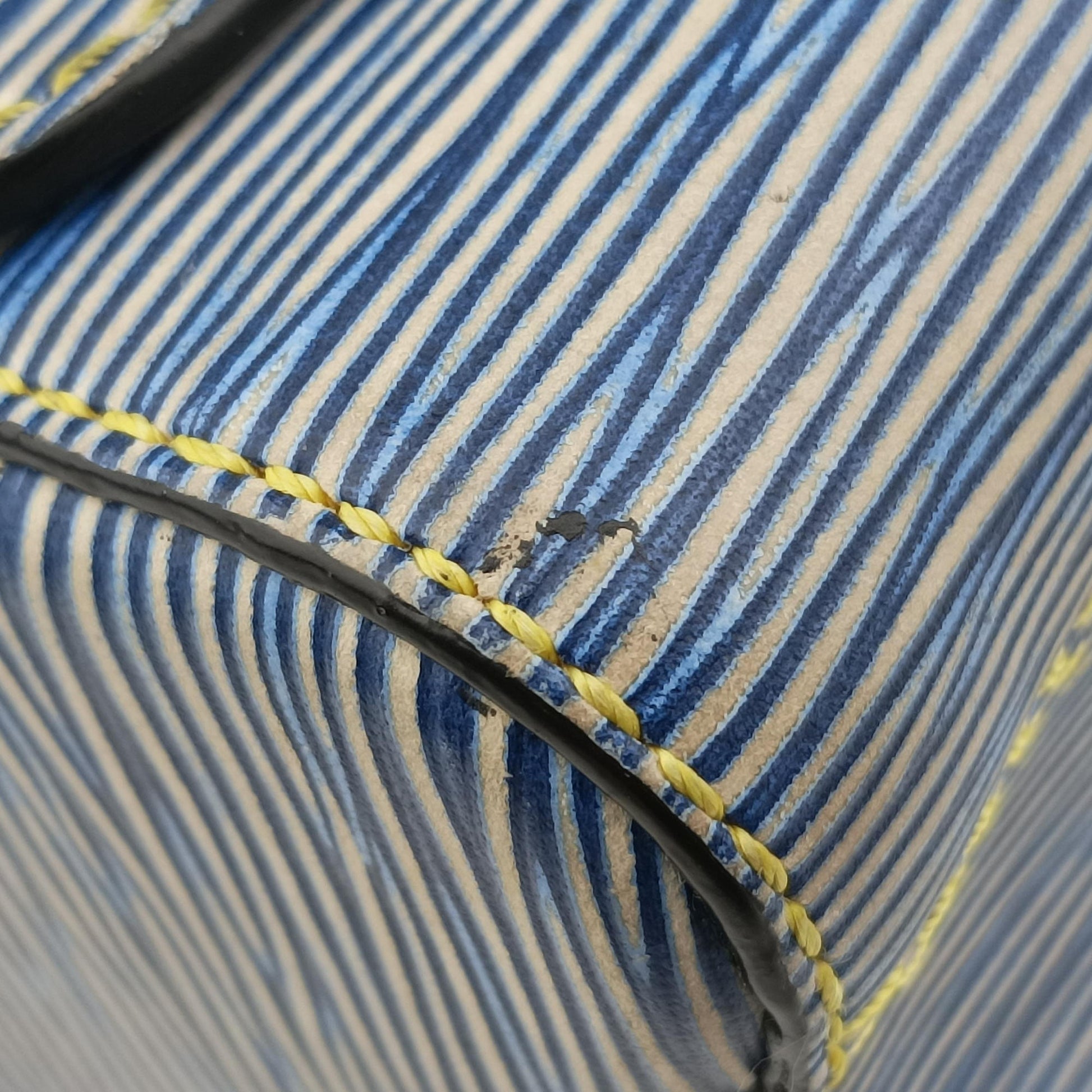 Portefeuille Twist Denim blue Epi M61036 SR0165ツイスト デニムブルー エピ M61036 SR0165