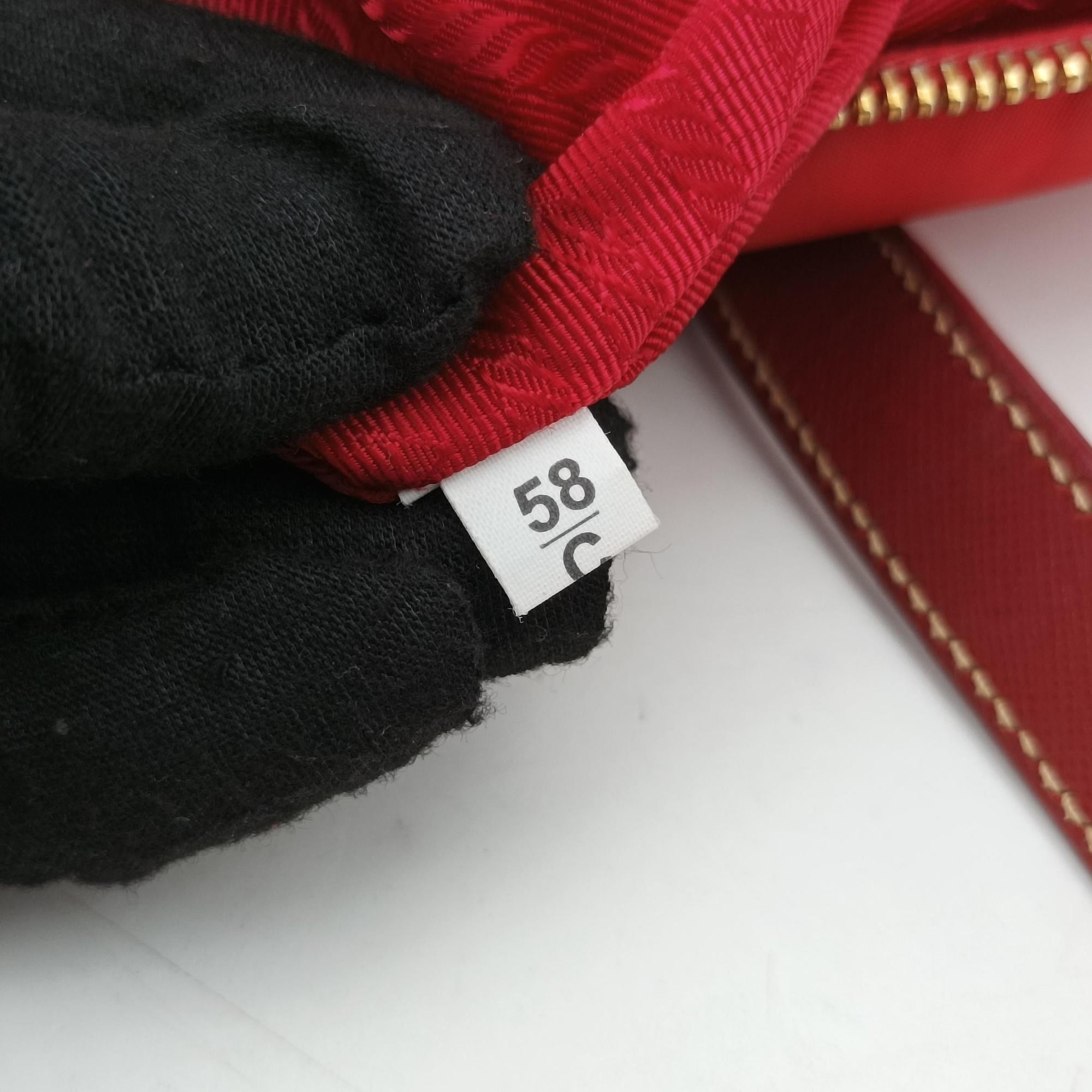 Triangle Logo Red nylon 58/C 158三角ロゴ レッド ナイロン 58/C 158