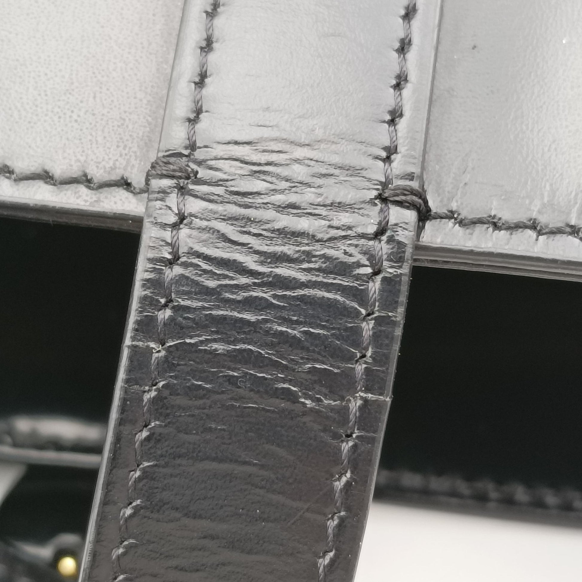 Small Bucket Cuir Triomphe Black Smooth Calfskin 110423 F-RG-1272スモールバケット トリオンフ ブラック スムースカーフスキン 110423 F-RG-1272