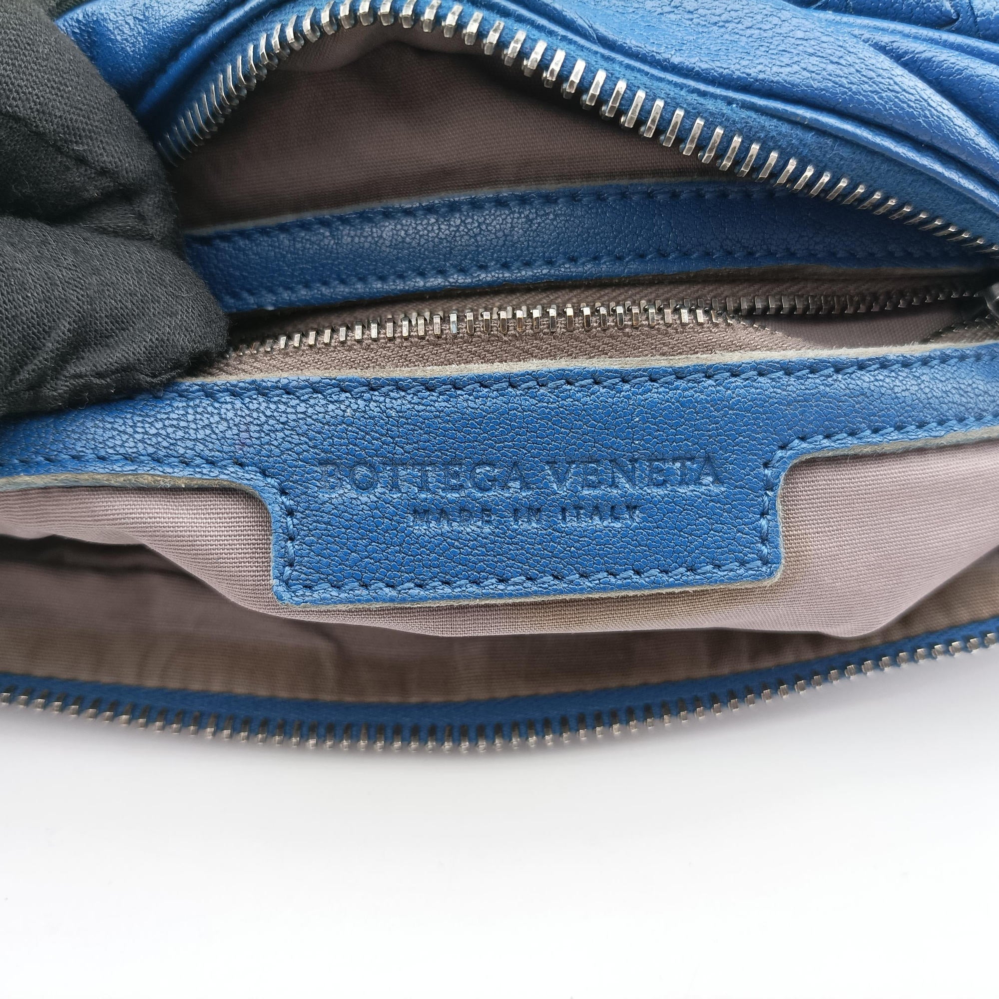 Intrecciato Blue lambskin B03454032Lイントレチャート ブルー ラムスキン B03454032L