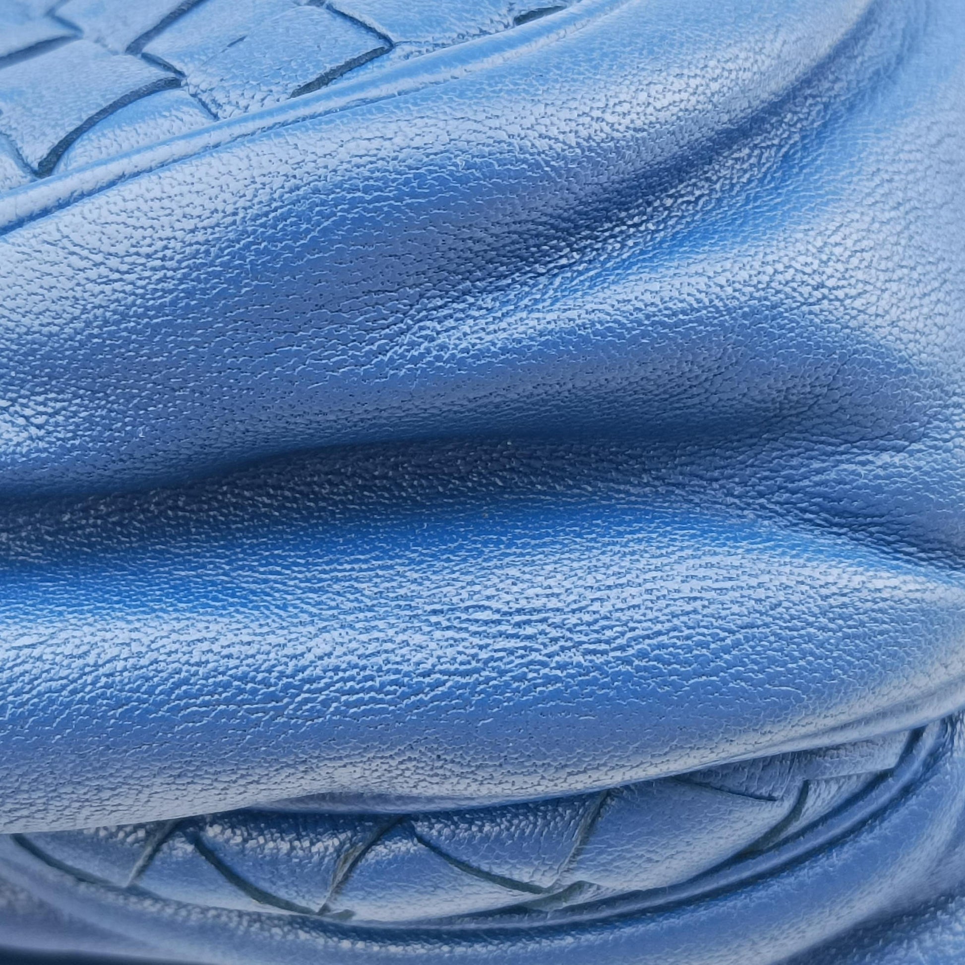 Intrecciato Blue lambskin B03454032Lイントレチャート ブルー ラムスキン B03454032L