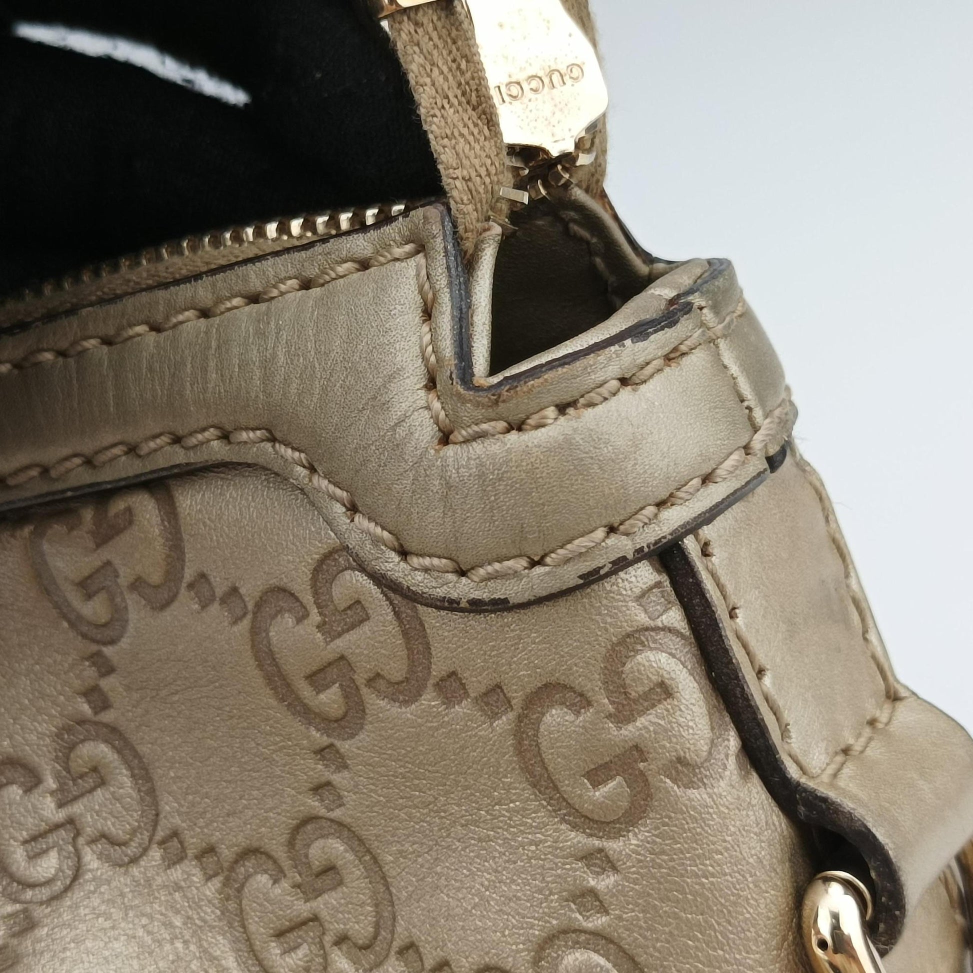 Sukey Golden Leather 247902 A010721630スーキー ゴールド レザー 247902 A010721630