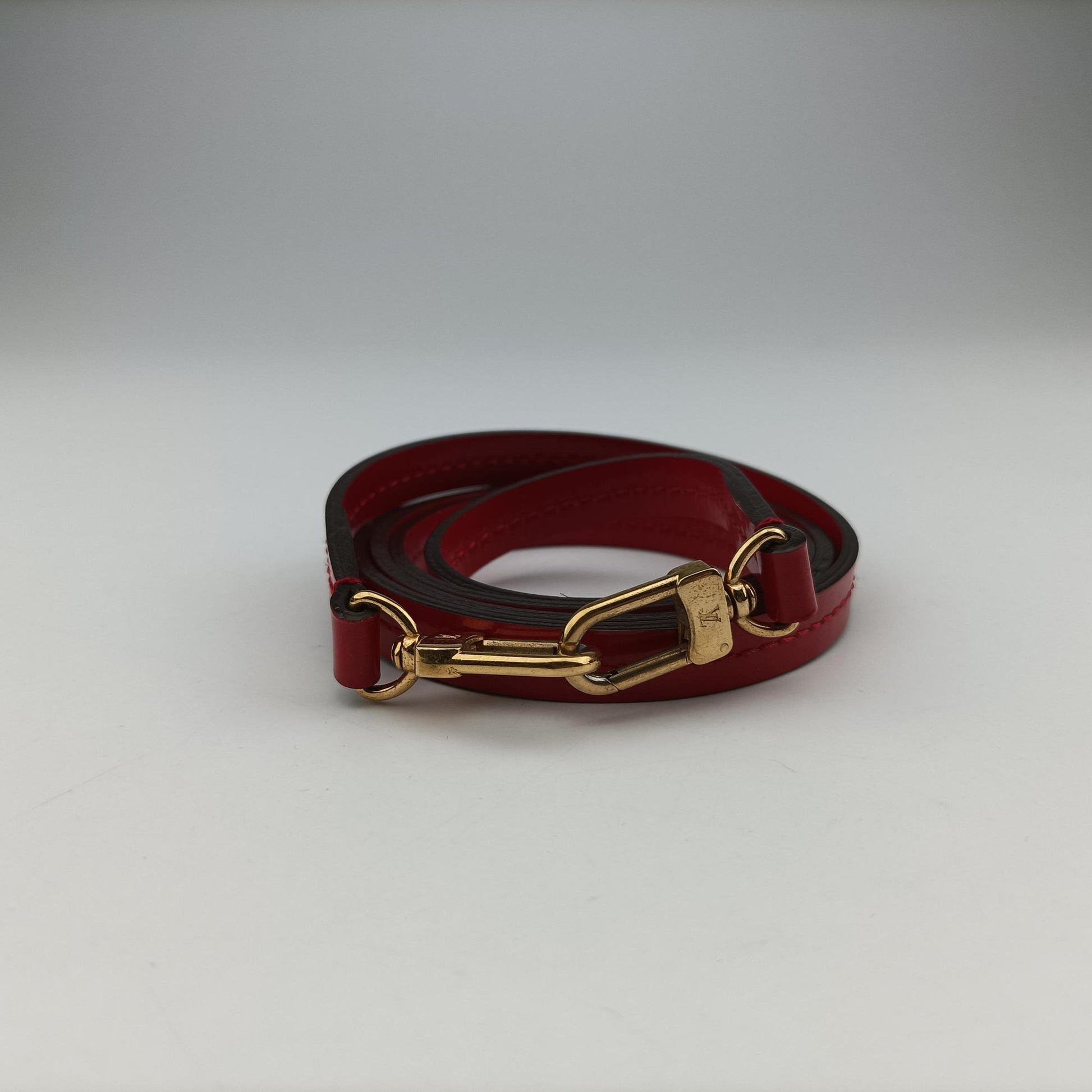 PASADENA CERISE Vernis M90944 SR5105パサデナ スリーズ ヴェルニ M90944 SR5105