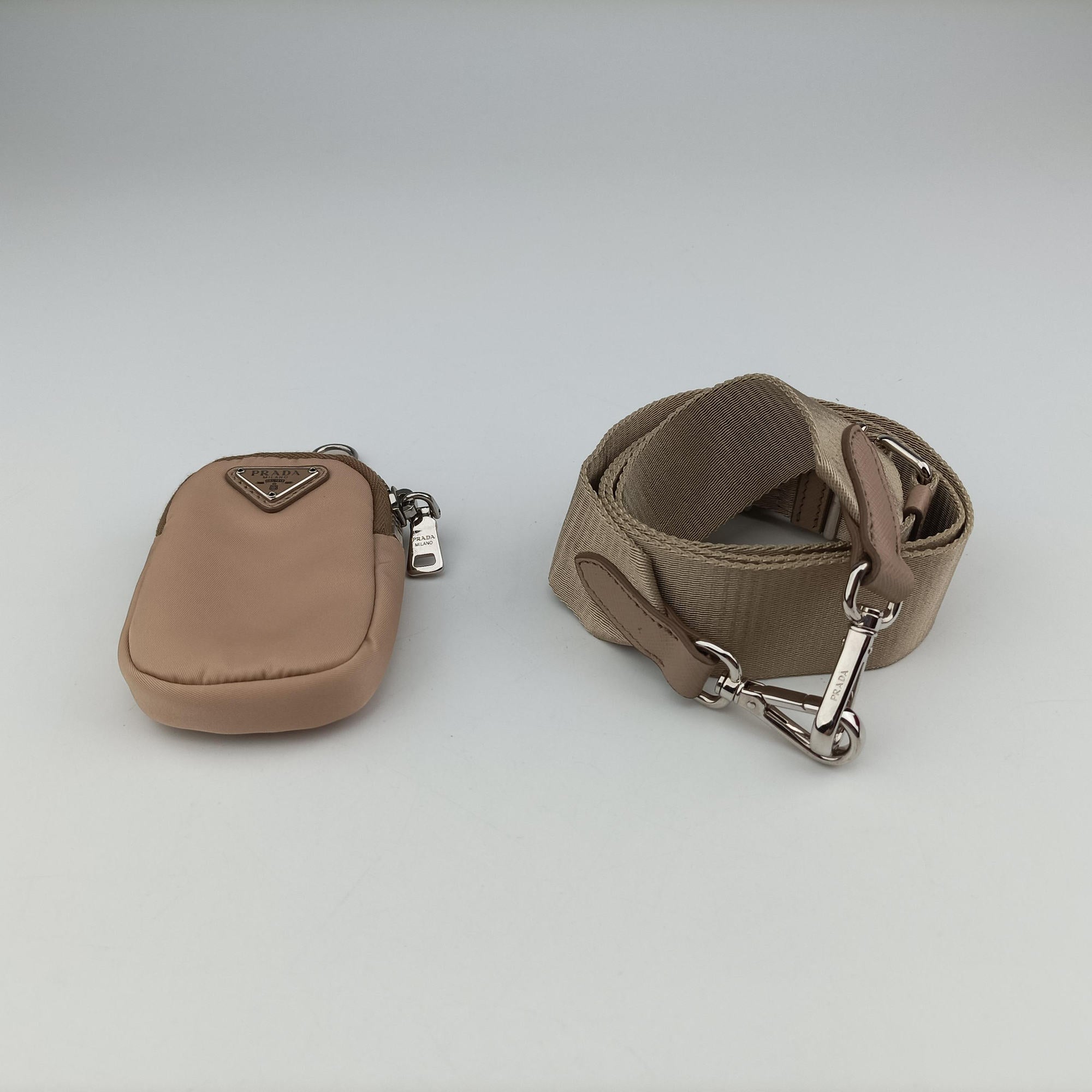 Re-Edition 2005 Re-Nylon Beige nylon 1BH204 180/Gリエディション 2005 リナイロン ベージュ ナイロン 1BH204 180/G
