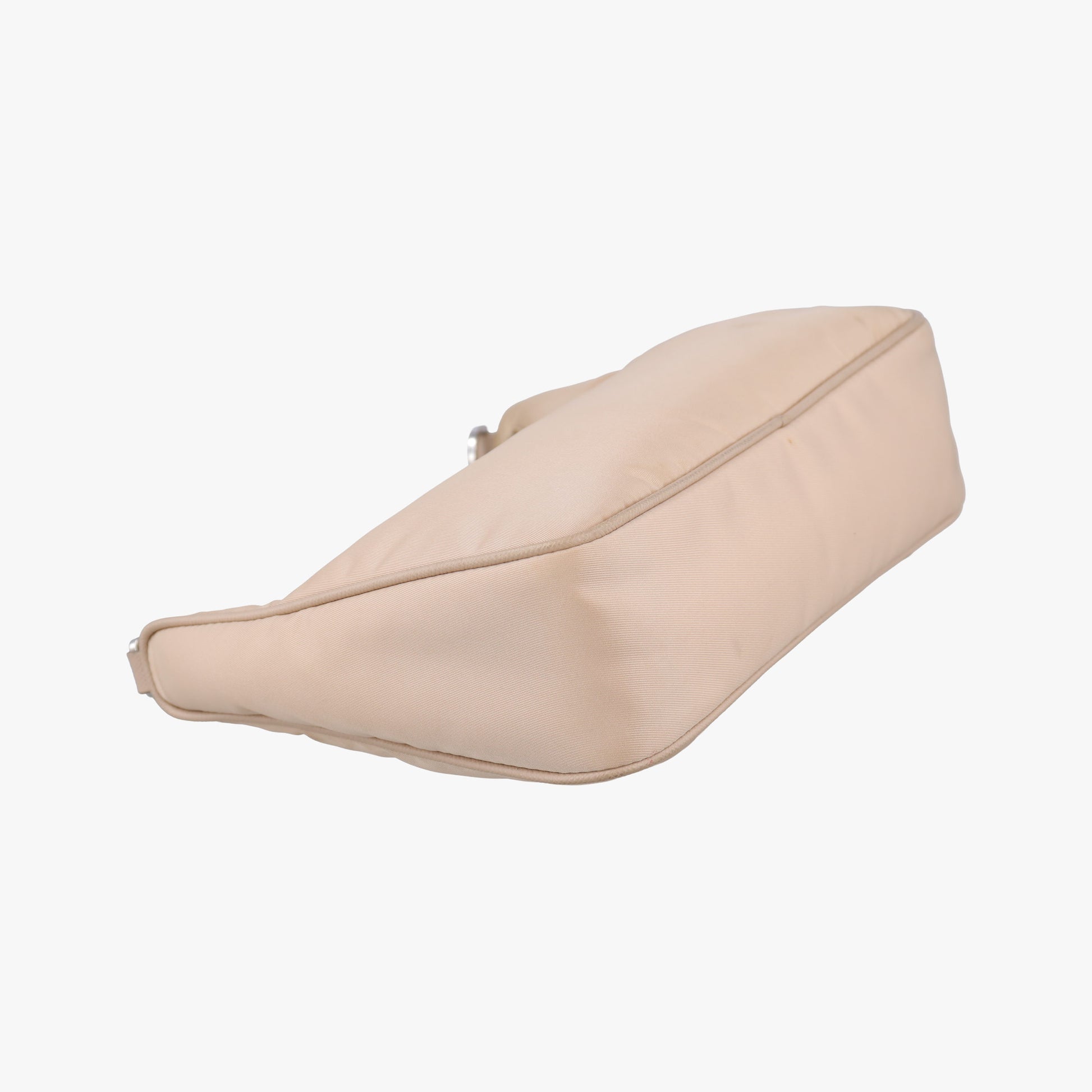 Re-Edition 2005 Re-Nylon Beige nylon 1BH204 180/Gリエディション 2005 リナイロン ベージュ ナイロン 1BH204 180/G