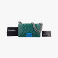 BOY CHANEL Green Patent Leather A92692 20474314ボーイシャネル グリーン パテント A92692 20474314