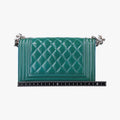 BOY CHANEL Green Patent Leather A92692 20474314ボーイシャネル グリーン パテント A92692 20474314