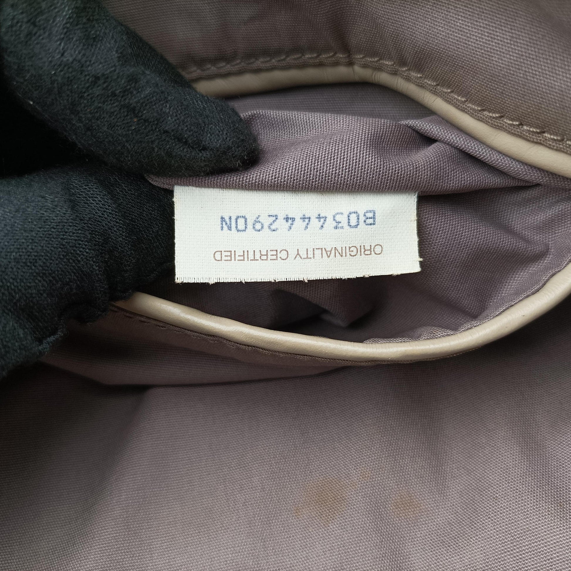 Intrecciato Beige lambskin B03444290Nイントレチャート ベージュ ラムスキン B03444290N