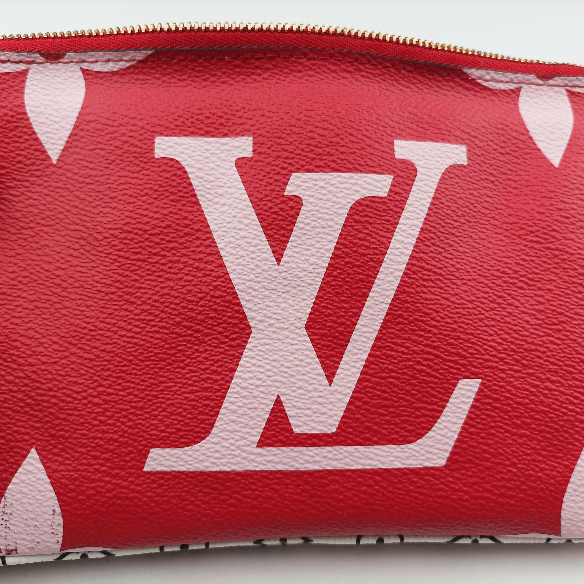 Pochette Double Zip ROUGE Monogram Giant M67561 GI1109ポシェットドゥーブルジップ ルージュ モノグラム ジャイアント M67561 GI1109