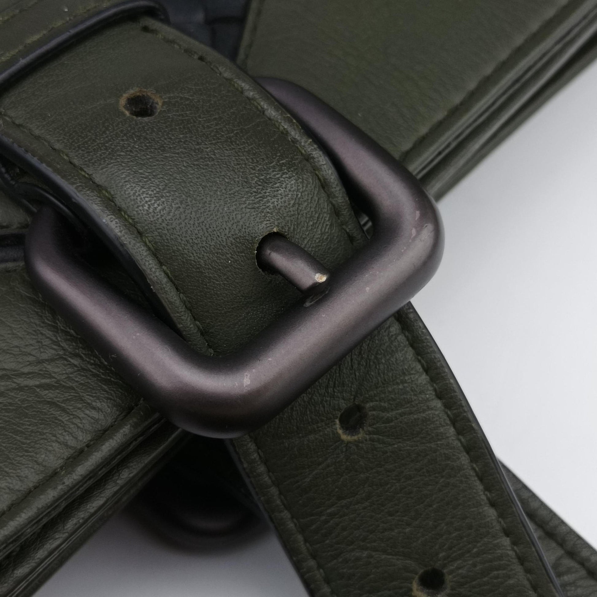 Intrecciato Green Leather B04809852Eイントレチャート グリーン レザー B04809852E