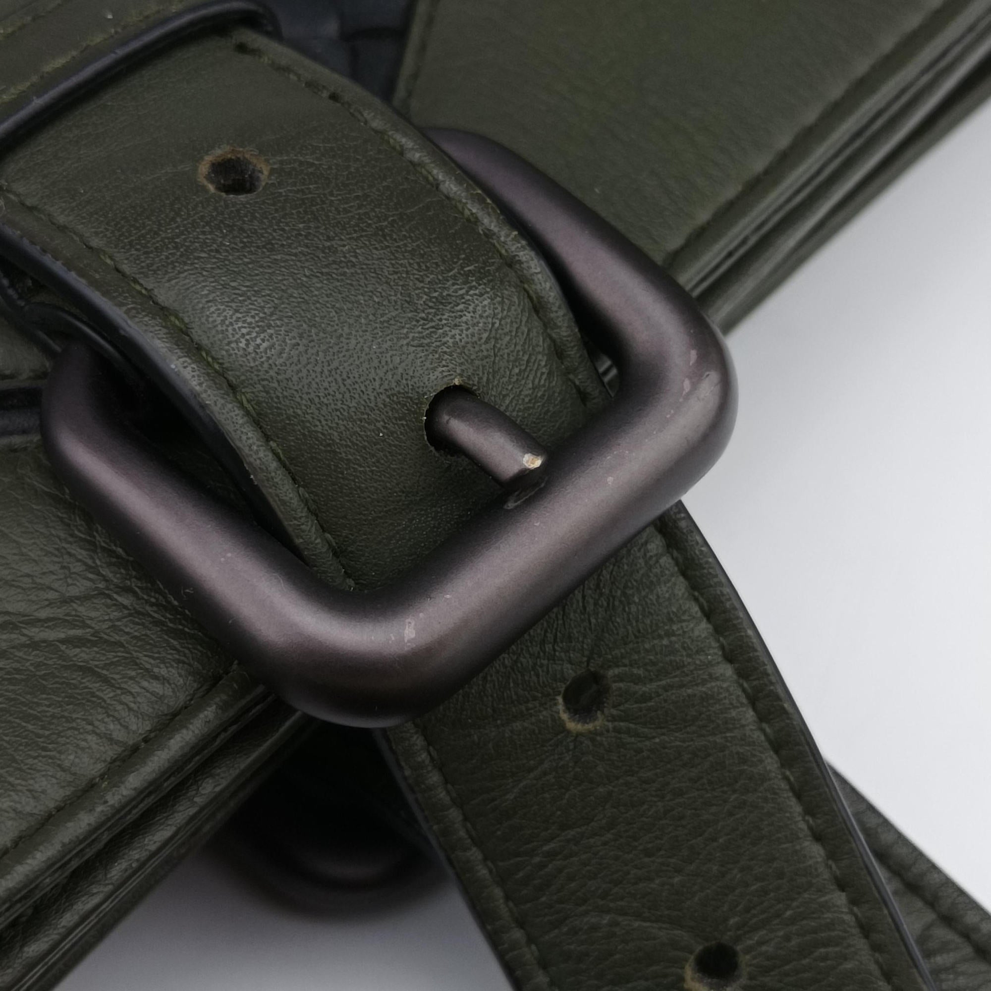 Intrecciato Green Leather B04809852Eイントレチャート グリーン レザー B04809852E
