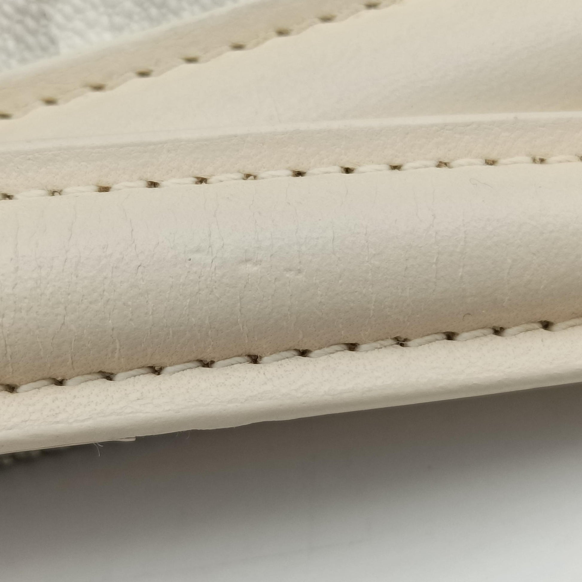 Trotter Romantic Chain Heart White pvc coated canvas 02-BO-0097トロッター ロマンティック チェーン ハート ホワイト pvcコーティングキャンバス 02-BO-0097