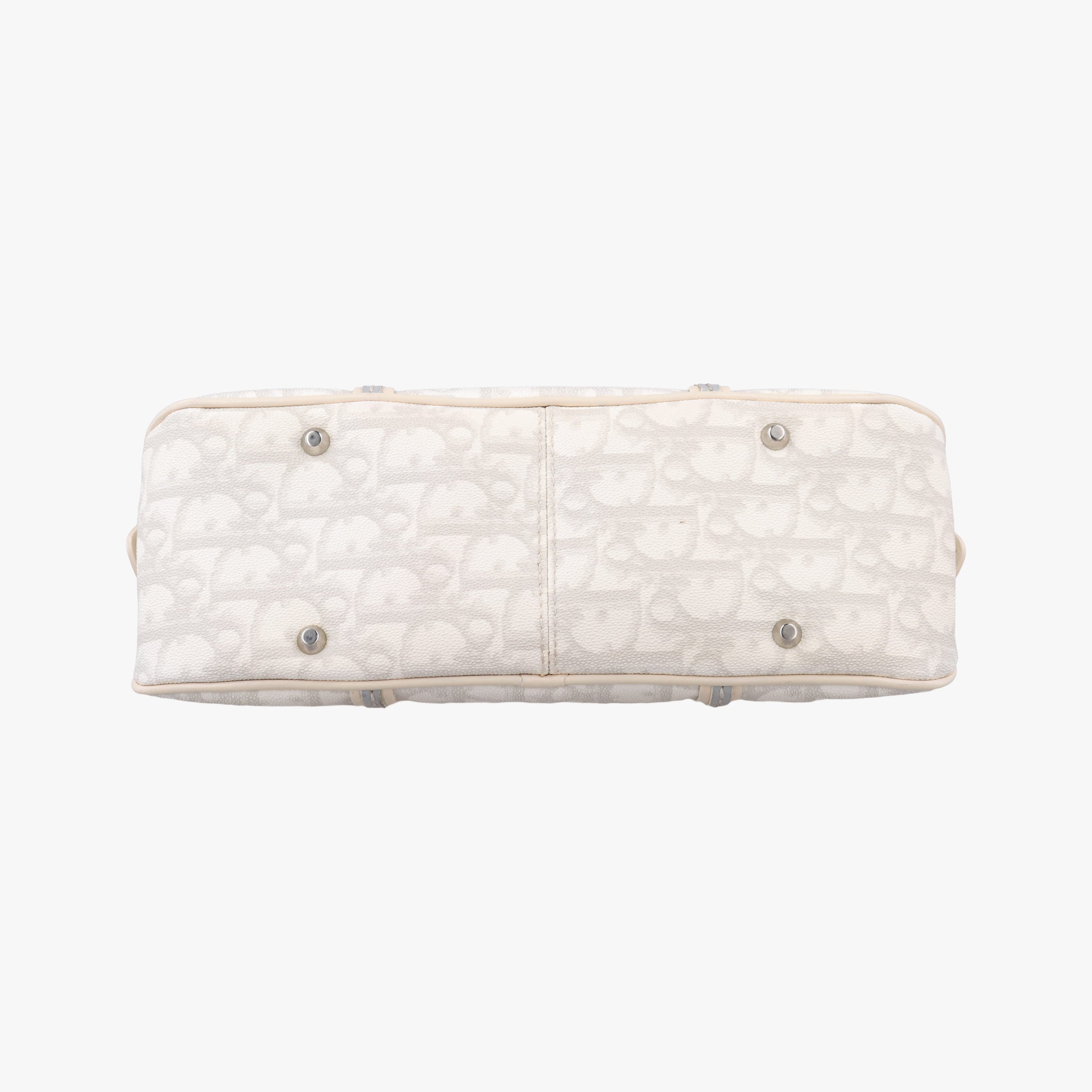 Trotter Romantic Chain Heart White pvc coated canvas 02-BO-0097トロッター ロマンティック チェーン ハート ホワイト pvcコーティングキャンバス 02-BO-0097