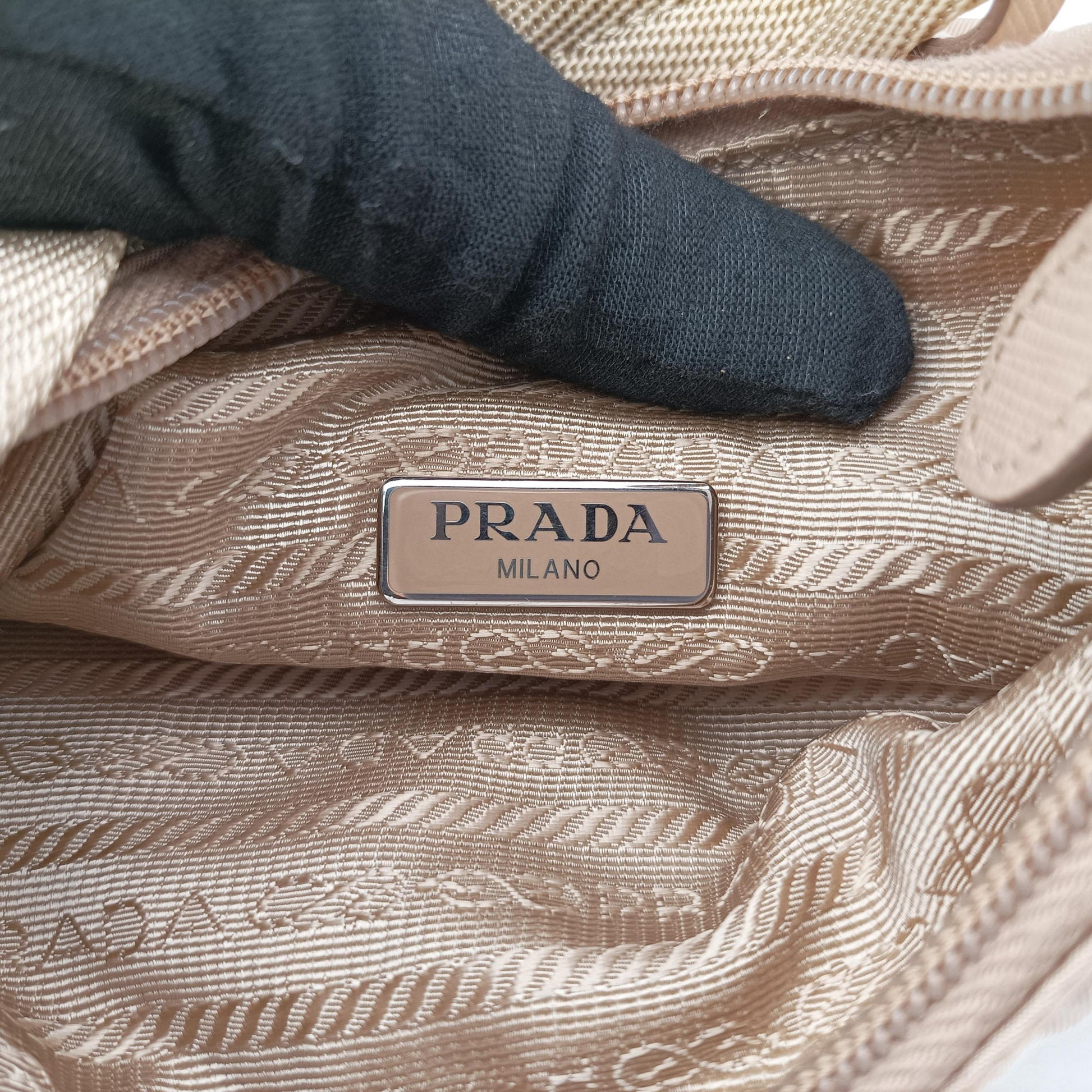 Re-Edition 2005 Re-Nylon Bag Beige nylon 1BH204 272 Xリ エディション 2005 リナイロンバッグ ベージュ ナイロン 1BH204 272 X