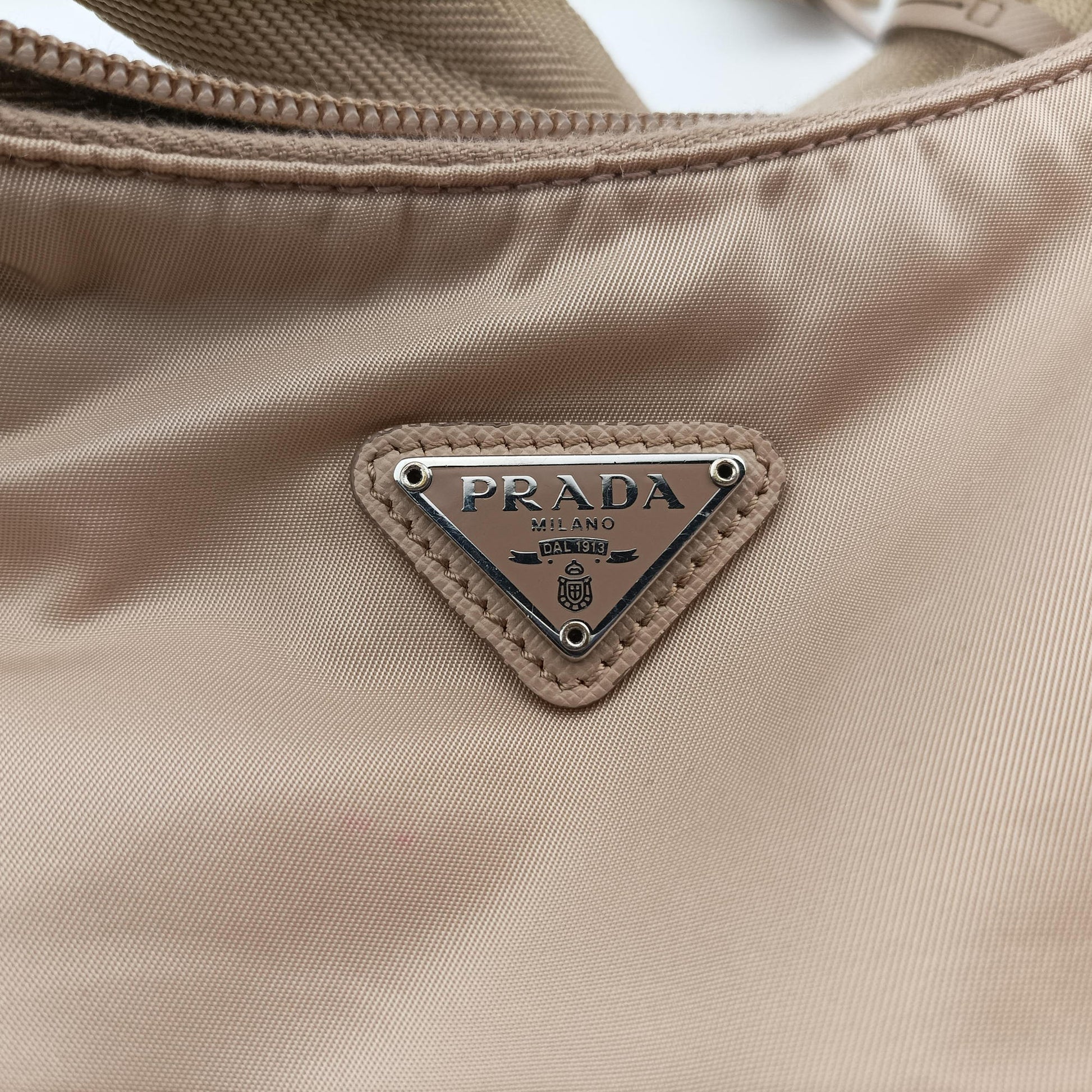 Re-Edition 2005 Re-Nylon Bag Beige nylon 1BH204 272 Xリ エディション 2005 リナイロンバッグ ベージュ ナイロン 1BH204 272 X
