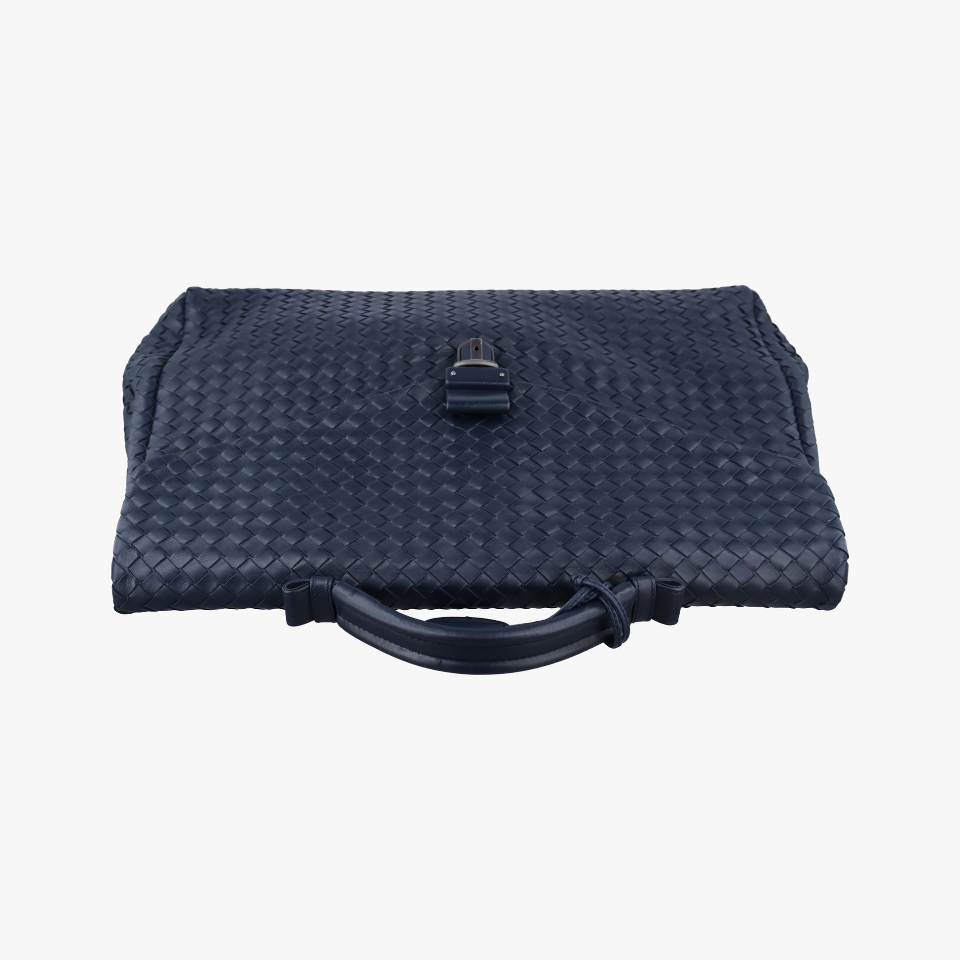 Intrecciato Navy lambskin B03058739Rイントレチャート ネイビー ラムスキン B03058739R