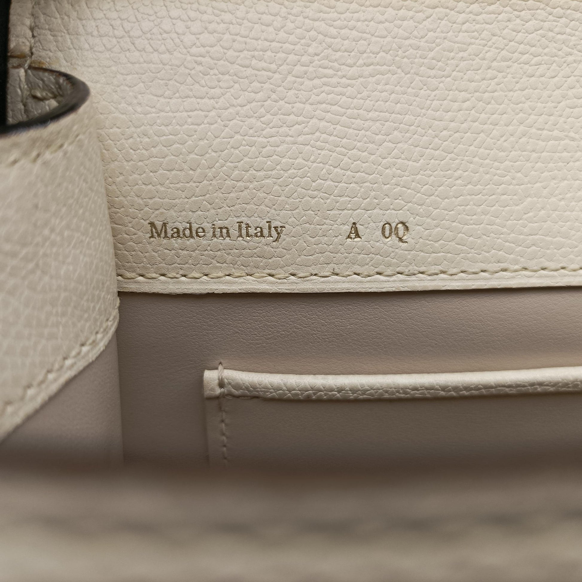 Iside Beige Calfskin N 432974イジィデ ベージュ カーフスキン N 432974