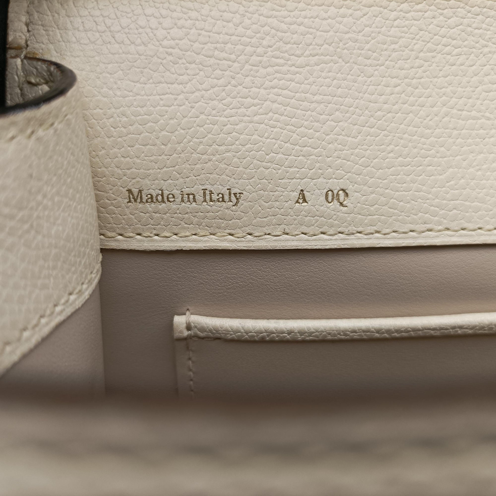 Iside Beige Calfskin N 432974イジィデ ベージュ カーフスキン N 432974