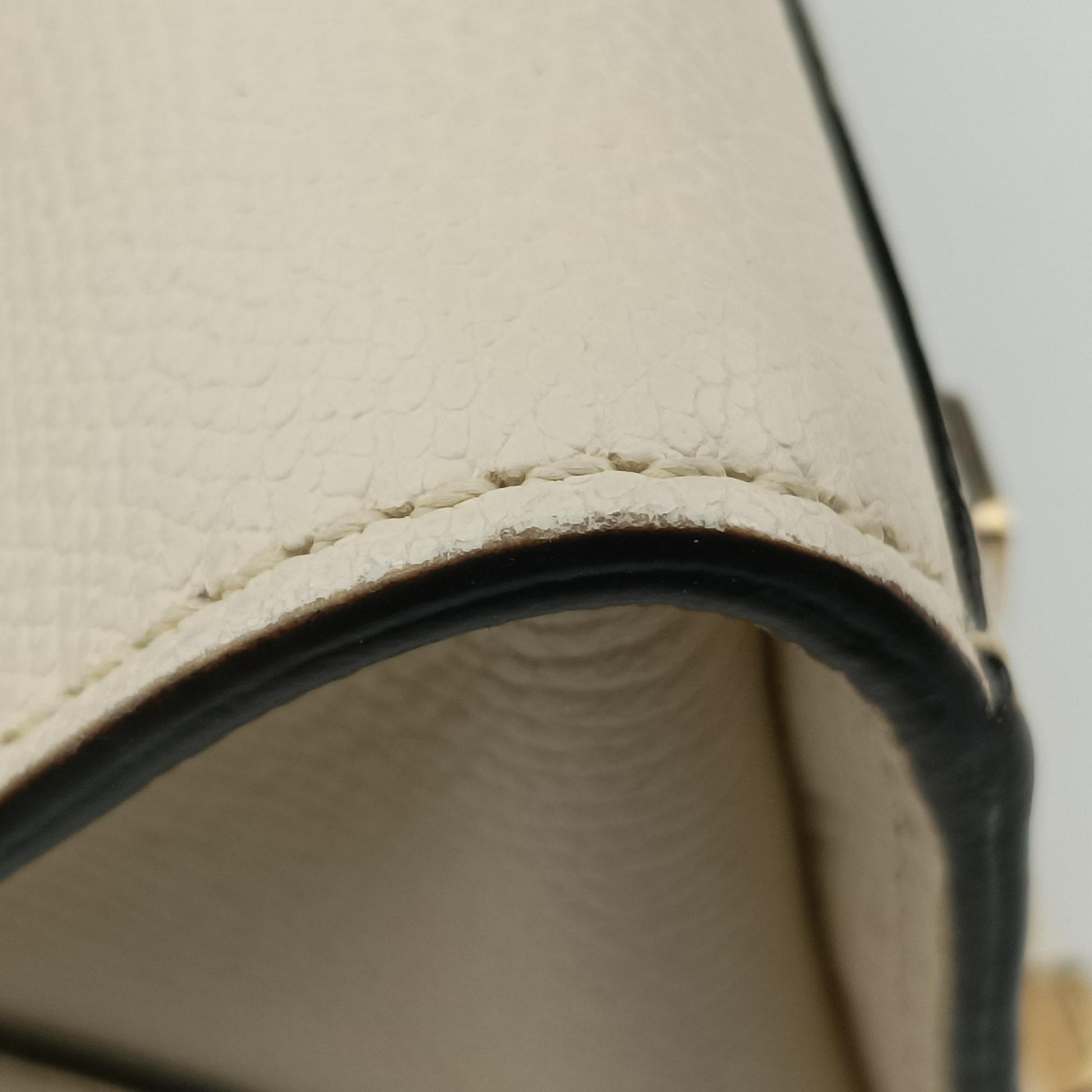 Iside Beige Calfskin N 432974イジィデ ベージュ カーフスキン N 432974