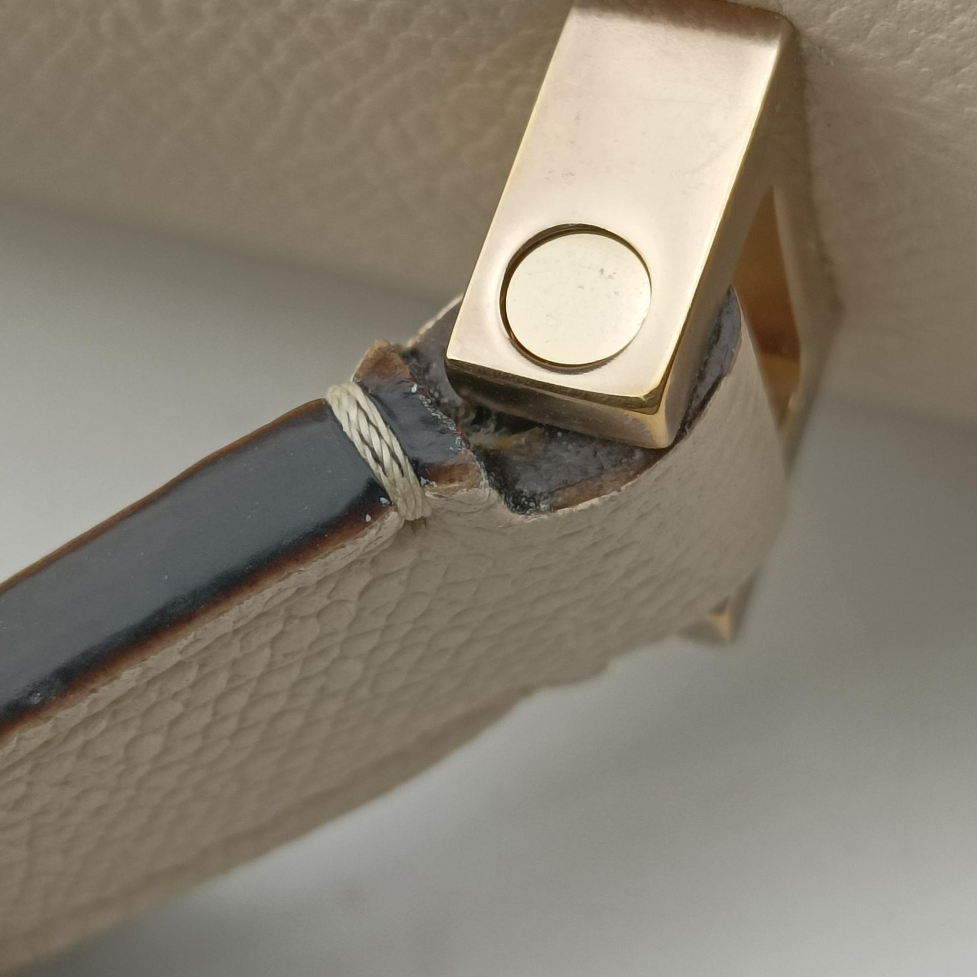 Iside Beige Calfskin N 432974イジィデ ベージュ カーフスキン N 432974