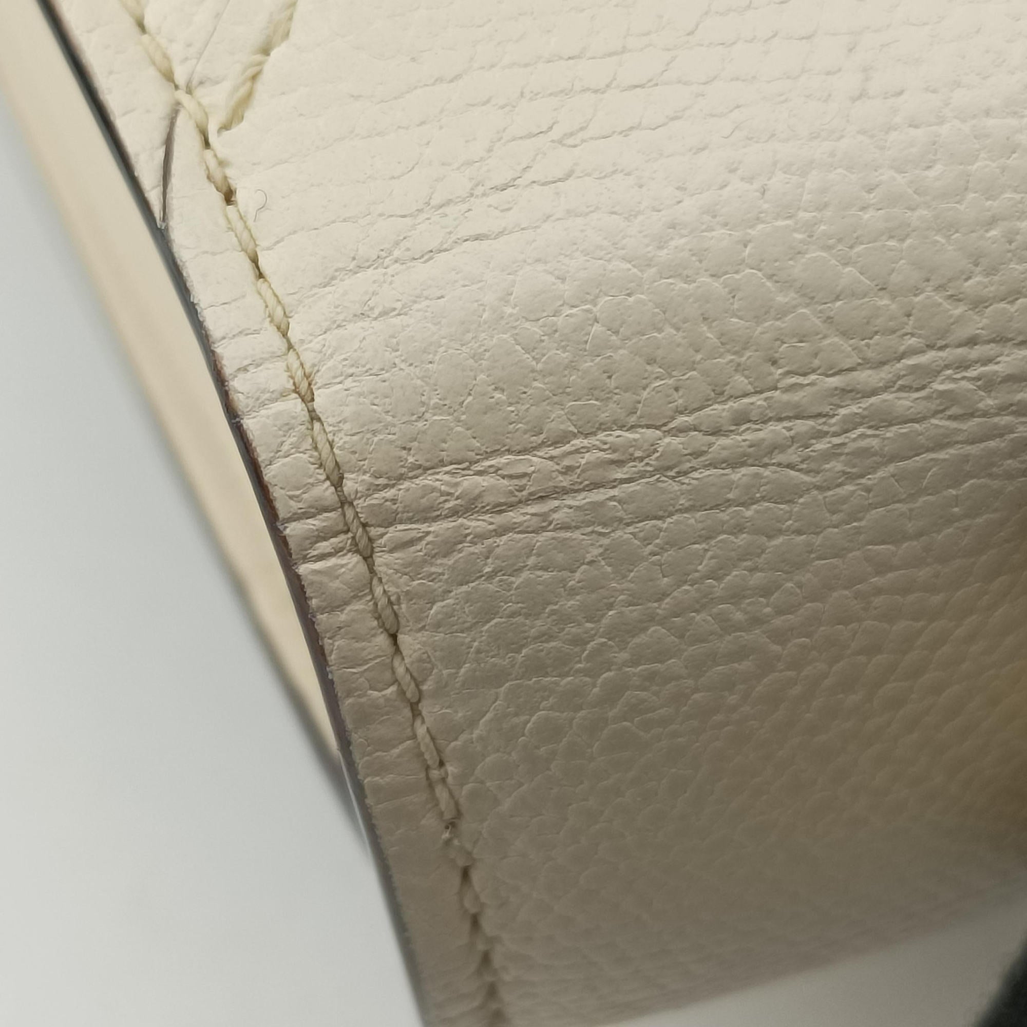Iside Beige Calfskin N 432974イジィデ ベージュ カーフスキン N 432974