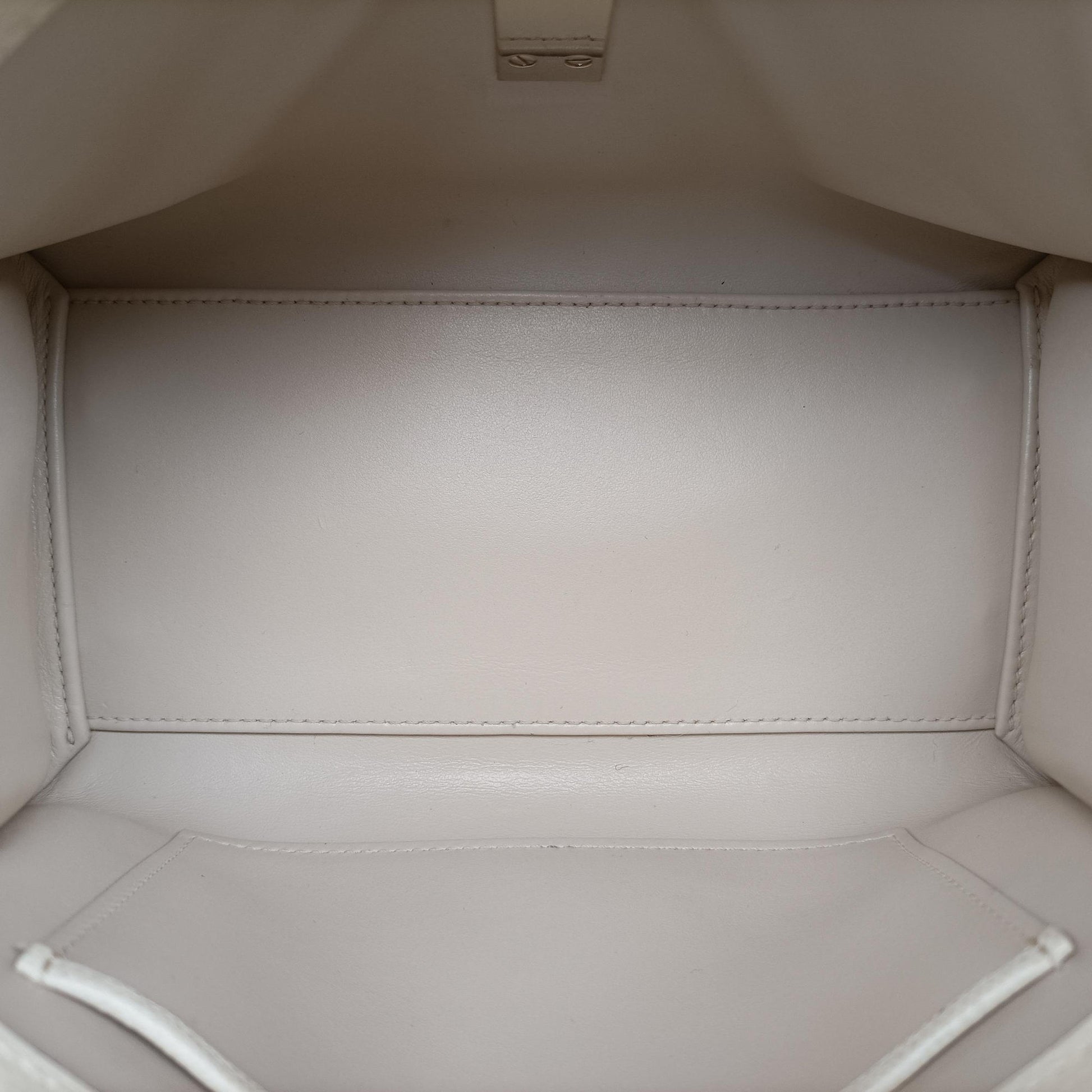 Iside Beige Calfskin N 432974イジィデ ベージュ カーフスキン N 432974