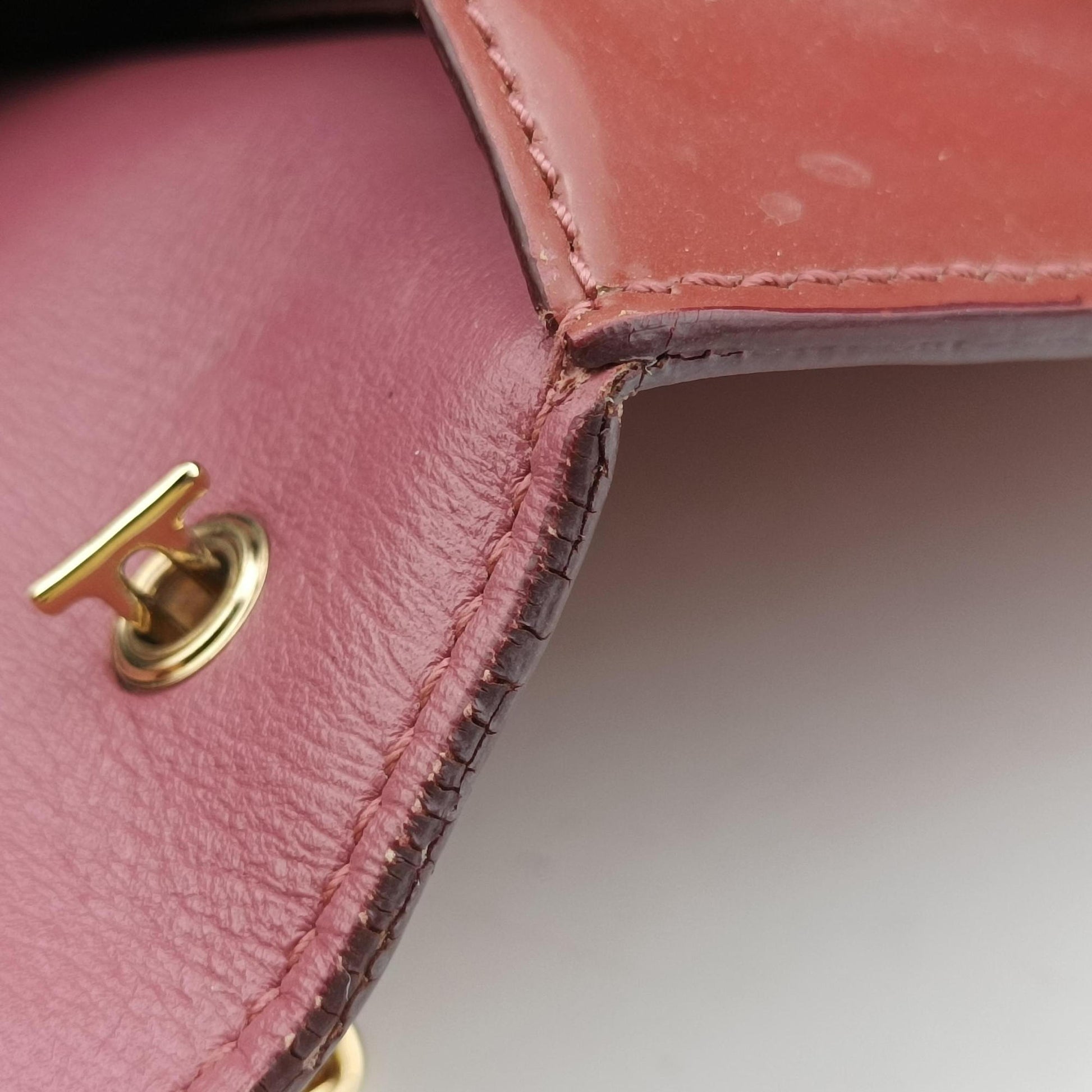 Ginny Vara Red Leather AU-22/B558ジニー ヴァラ レッド レザー AU-22/B558