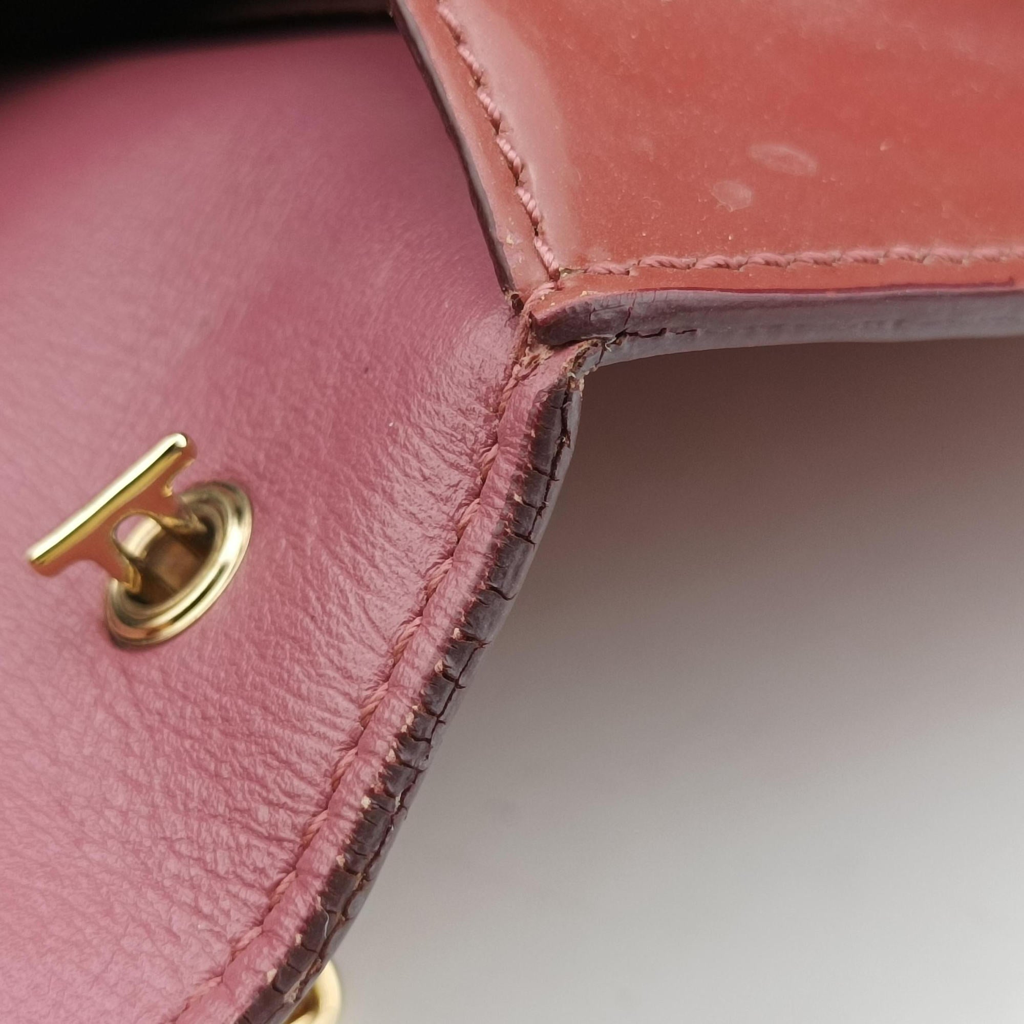 Ginny Vara Red Leather AU-22/B558ジニー ヴァラ レッド レザー AU-22/B558