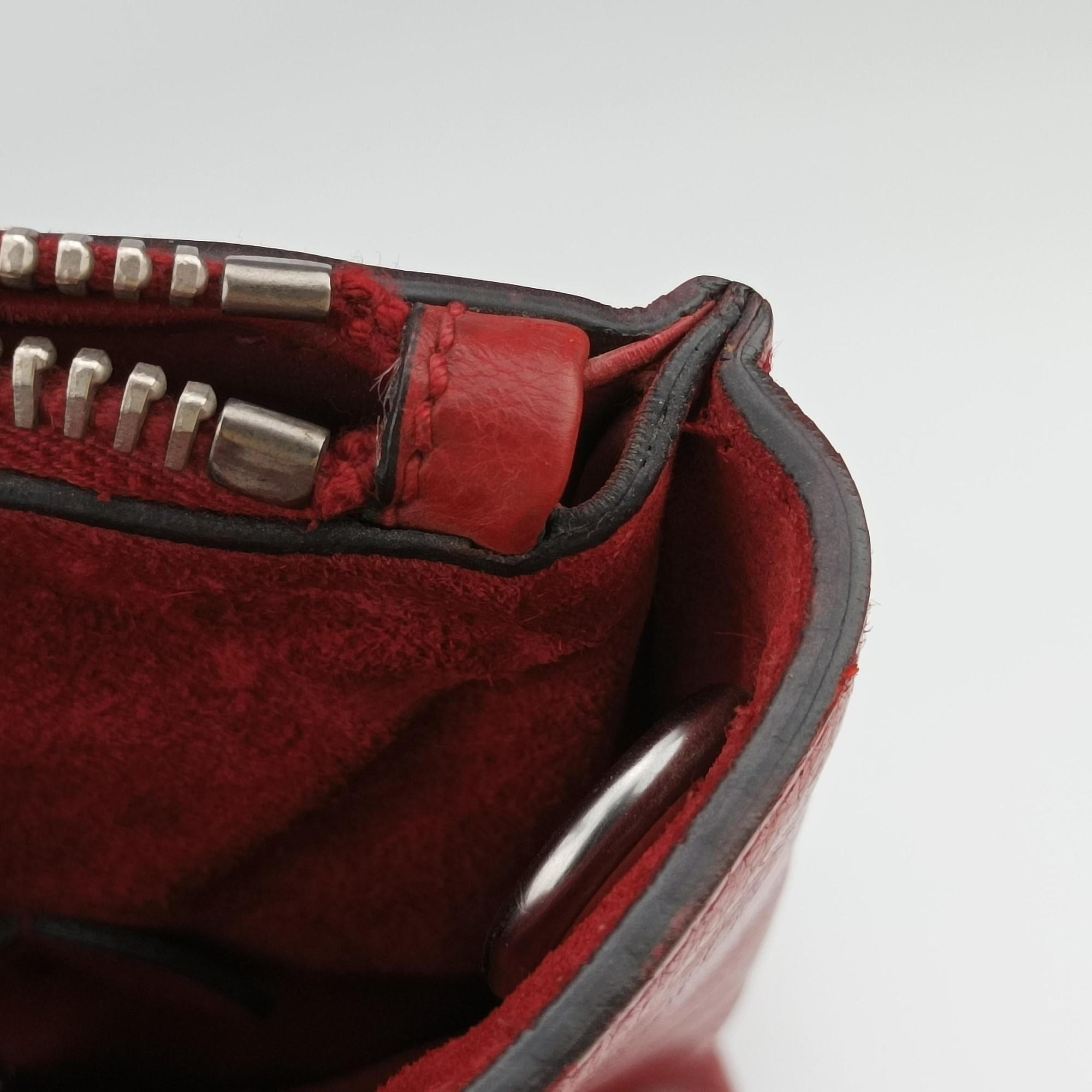 Twin Pocket Winged Tote Red Leather BN2619 117ツイン ポケット ウィング トート レッド レザー BN2619 117