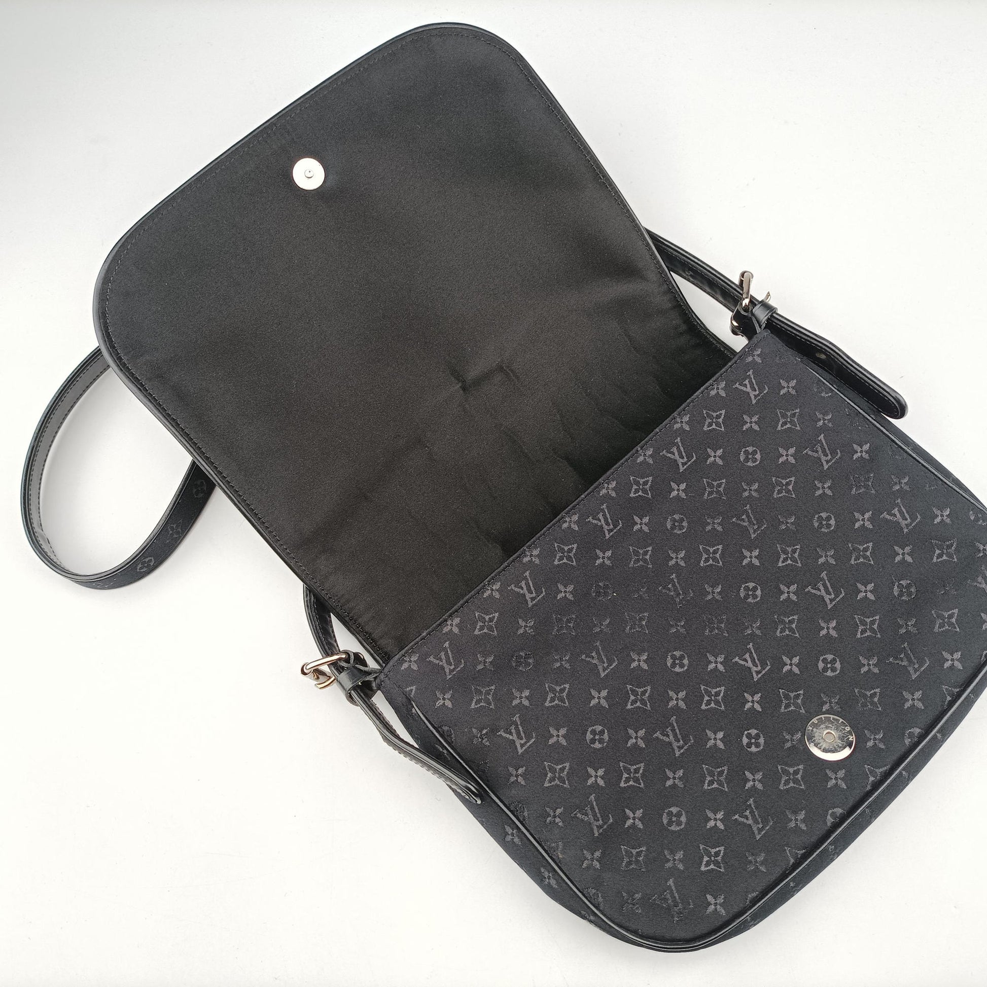 musette Black x multicolor Monogram Satin M92273 SR0032ミュゼット ブラックxマルチカラー モノグラム サテン M92273 SR0032