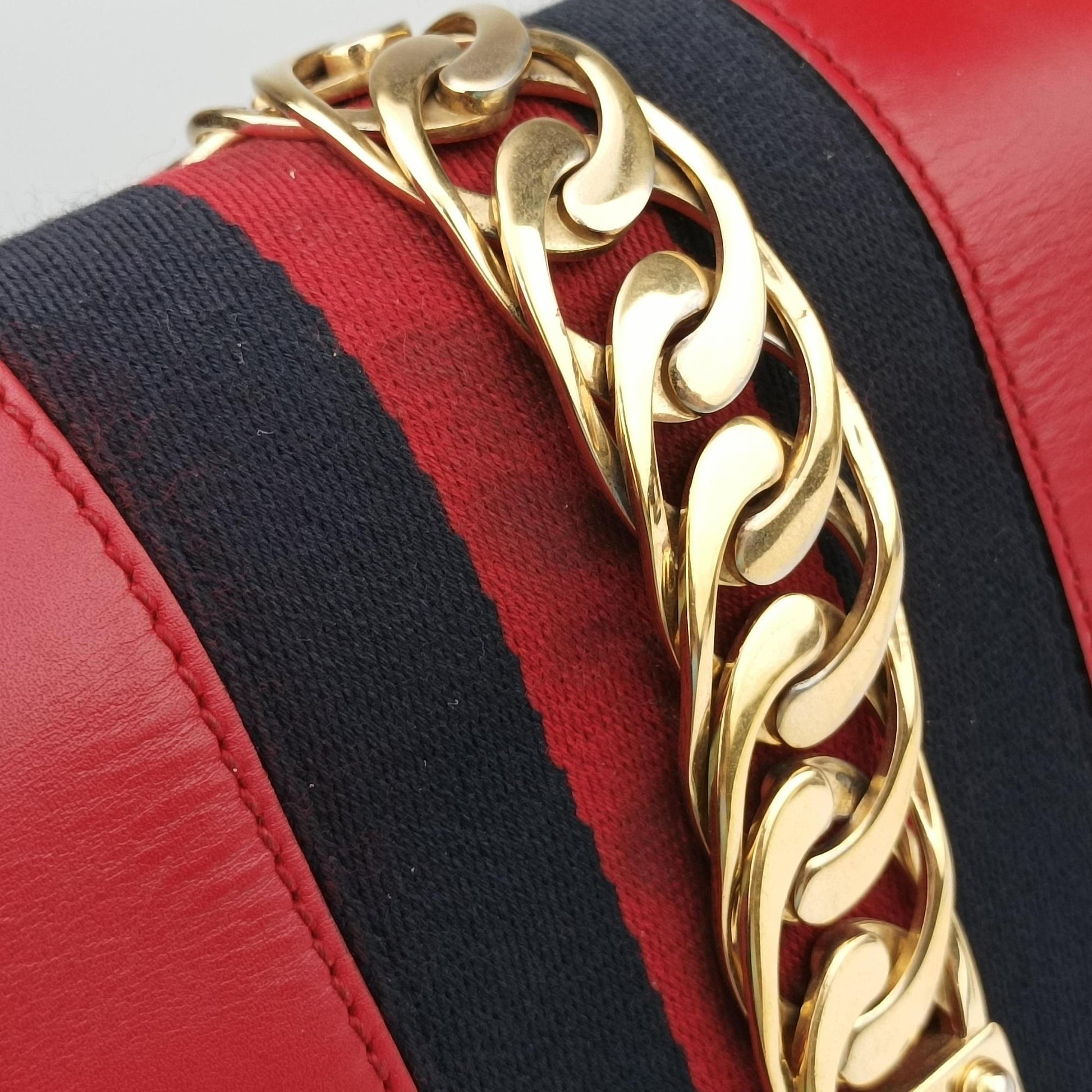 Sylvie Red×navy Leather 421882 C020405811シルヴィ レッド×ネイビー レザー 421882 C020405811