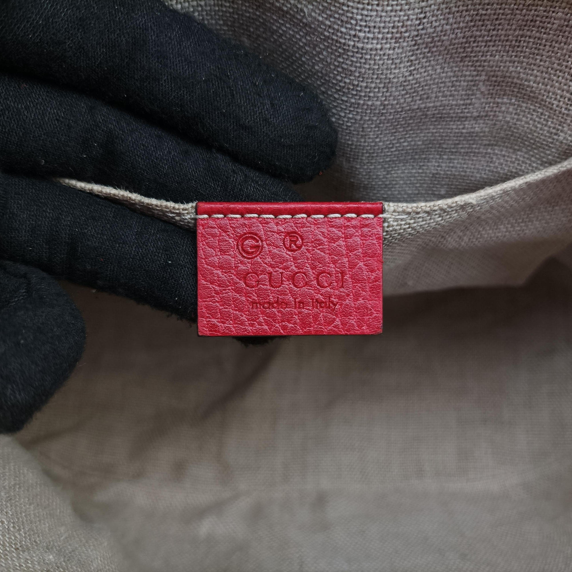 Interlocking G charm Dome Red Leather 449661 B023724606インターロッキングG チャーム ドーム レッド レザー 449661 B023724606