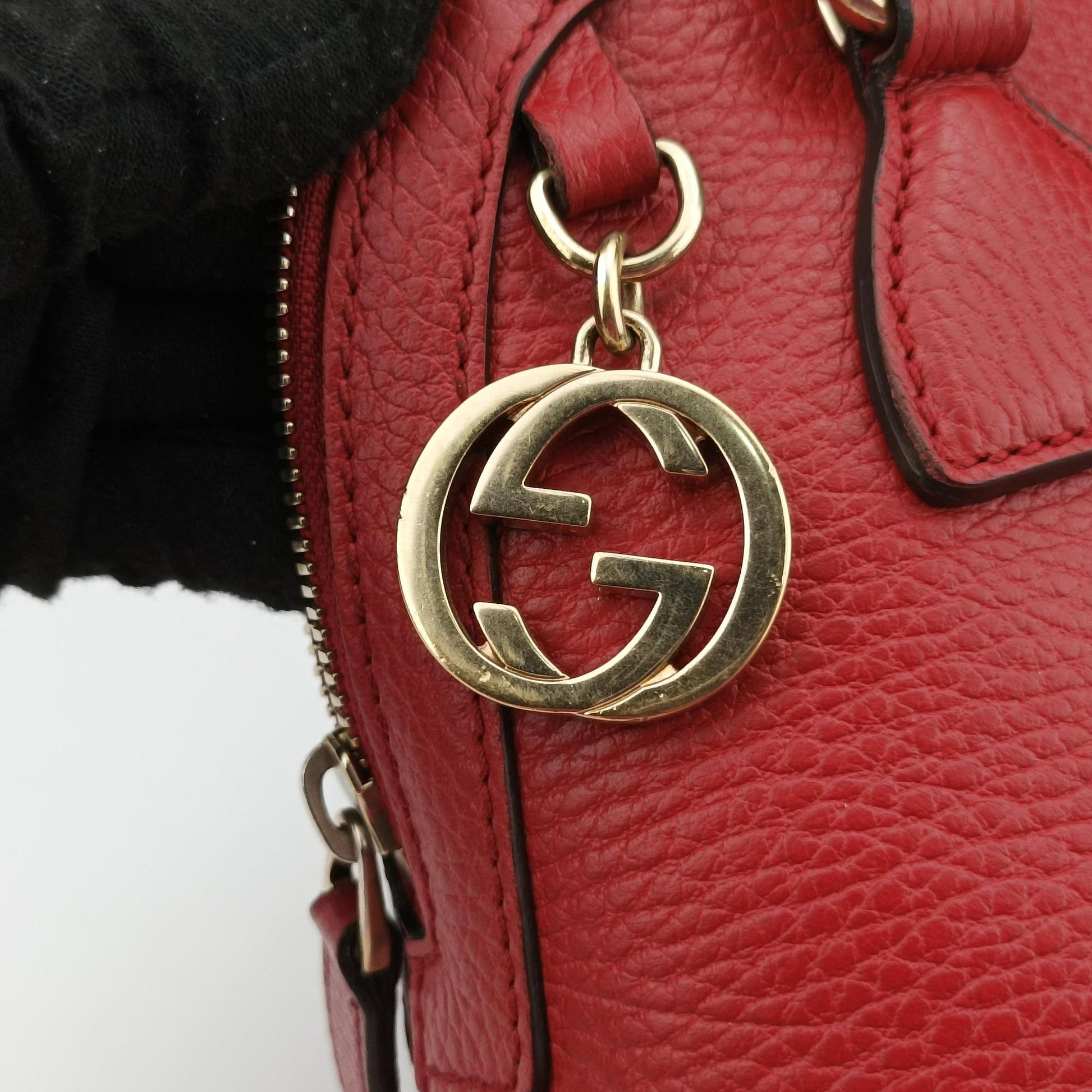 Interlocking G charm Dome Red Leather 449661 B023724606インターロッキングG チャーム ドーム レッド レザー 449661 B023724606