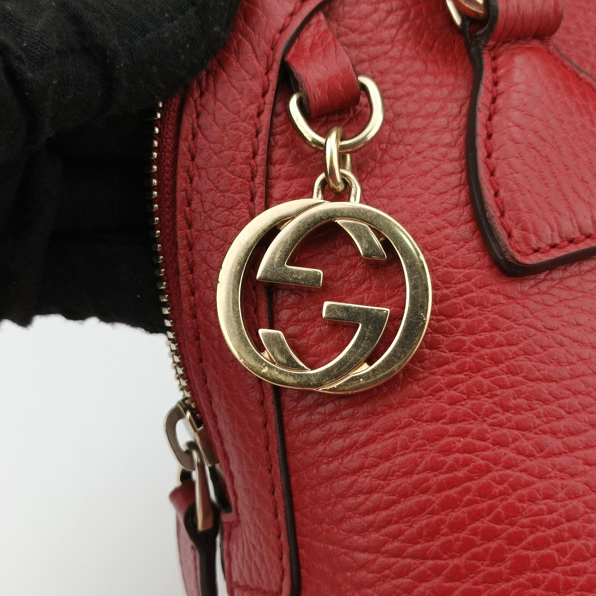 Interlocking G charm Dome Red Leather 449661 B023724606インターロッキングG チャーム ドーム レッド レザー 449661 B023724606