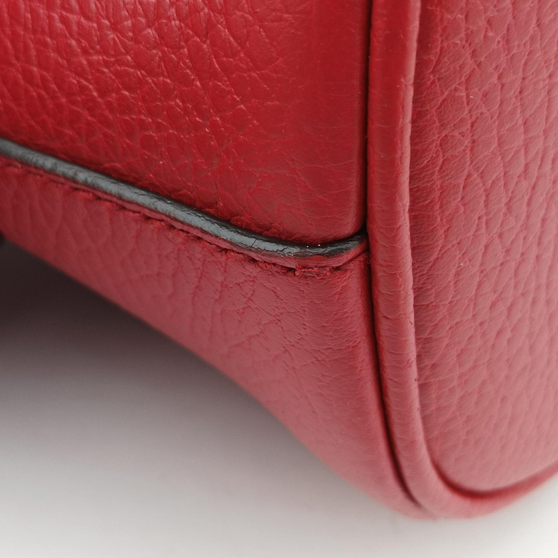 Interlocking G charm Dome Red Leather 449661 B023724606インターロッキングG チャーム ドーム レッド レザー 449661 B023724606