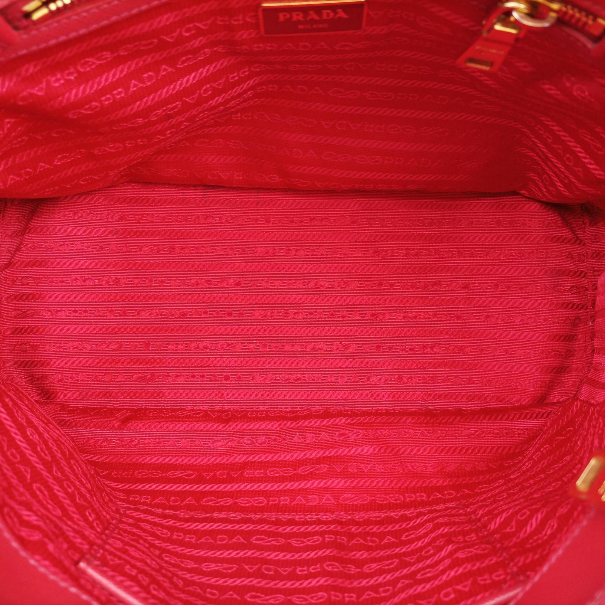 Galleria Red SAFFIANO Leather BN1786 7 Lガレリア レッド サフィアーノレザー BN1786 7 L